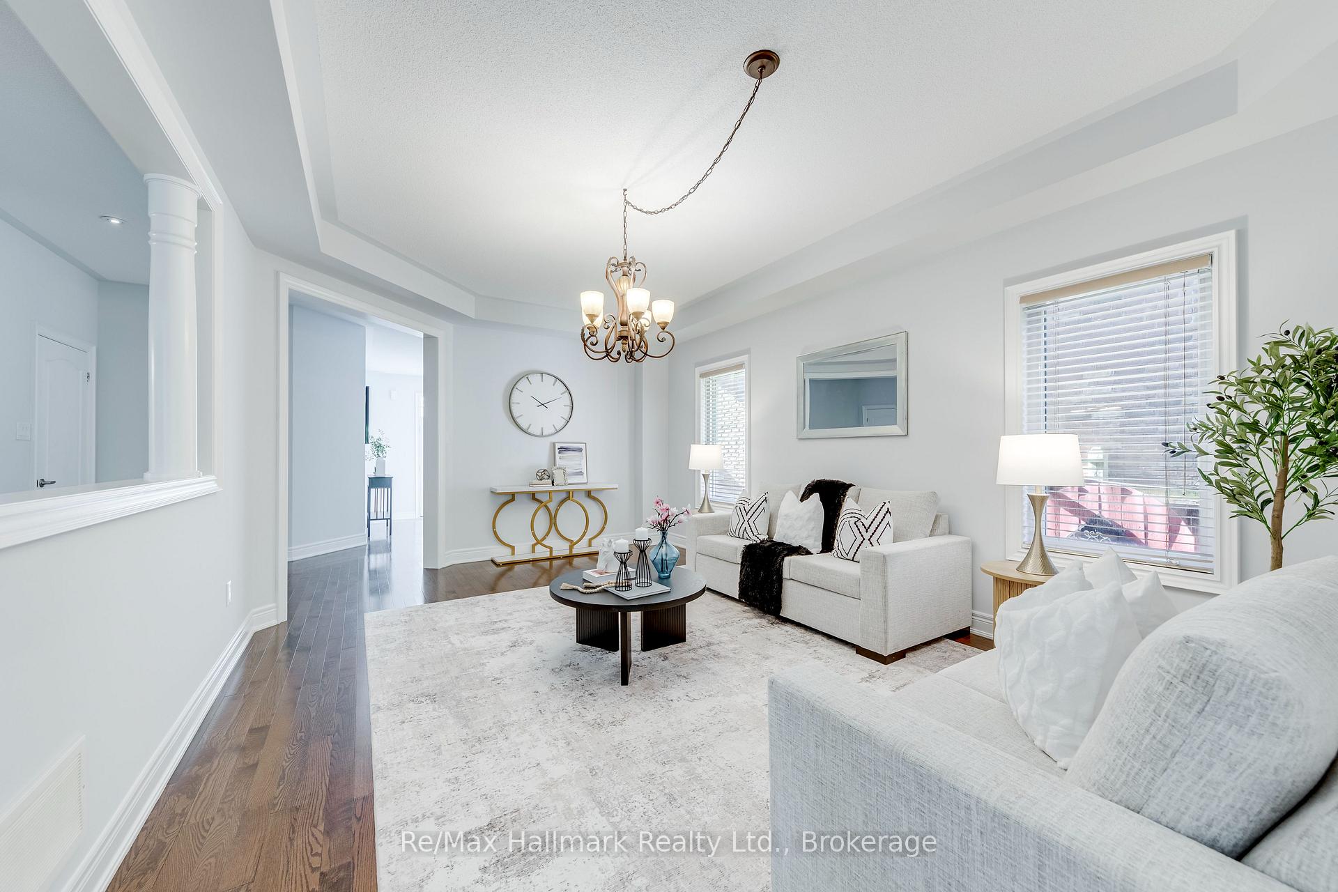 Photo 8 of 2241 Adirondak Trail, Oakville, Westmount — HOMEH
