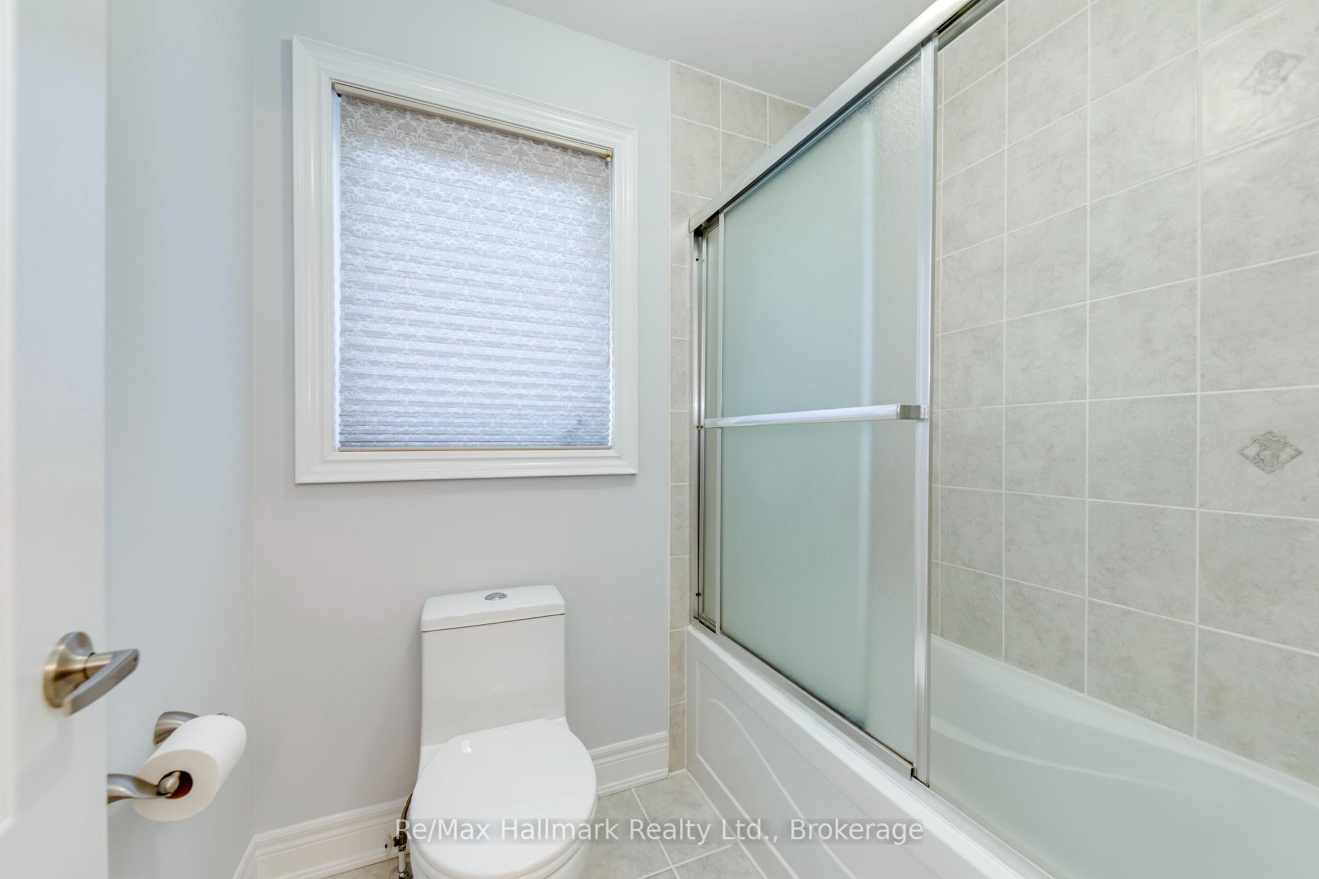 Photo 31 of 2241 Adirondak Trail, Oakville, Westmount — HOMEH