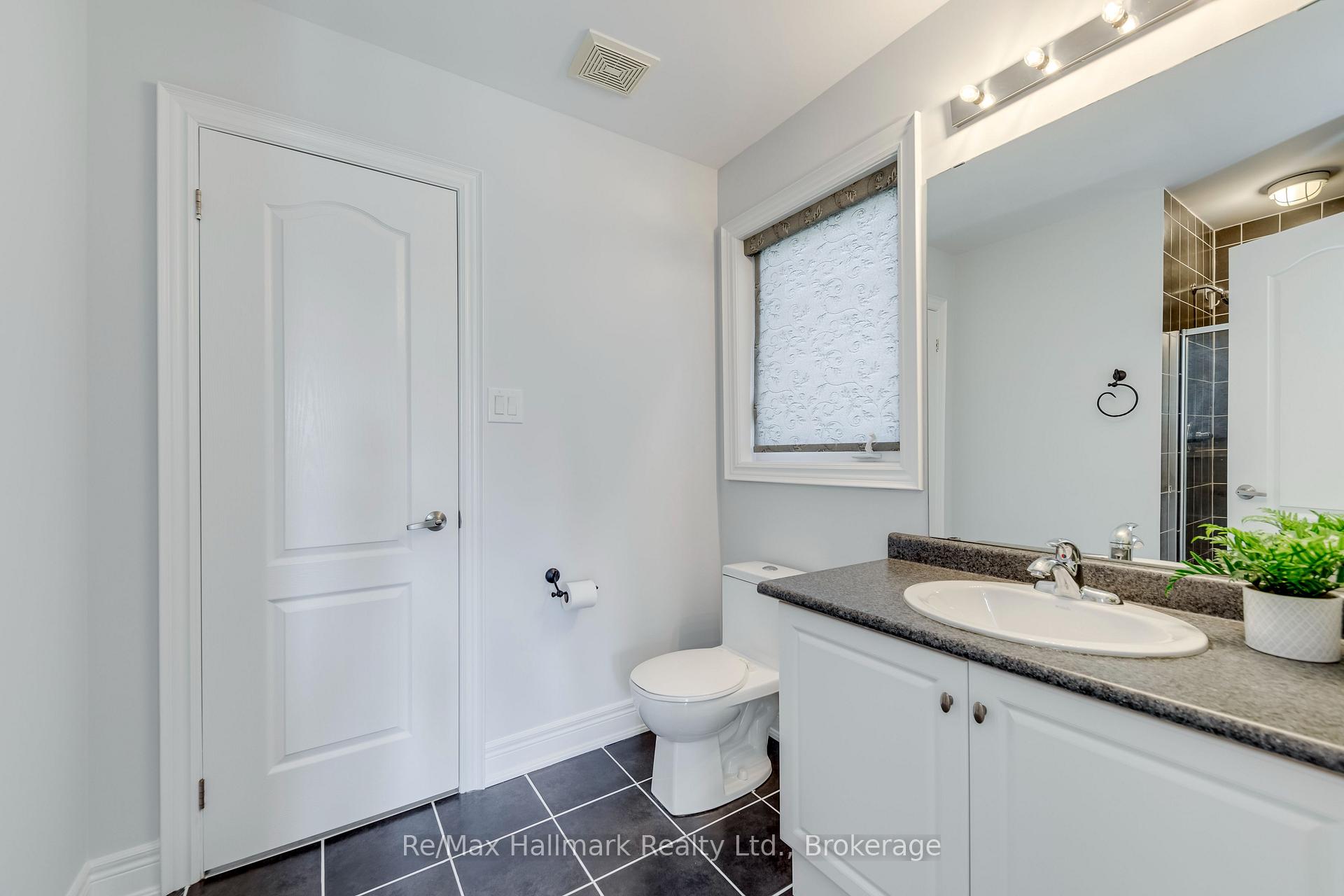 Photo 36 of 2241 Adirondak Trail, Oakville, Westmount — HOMEH