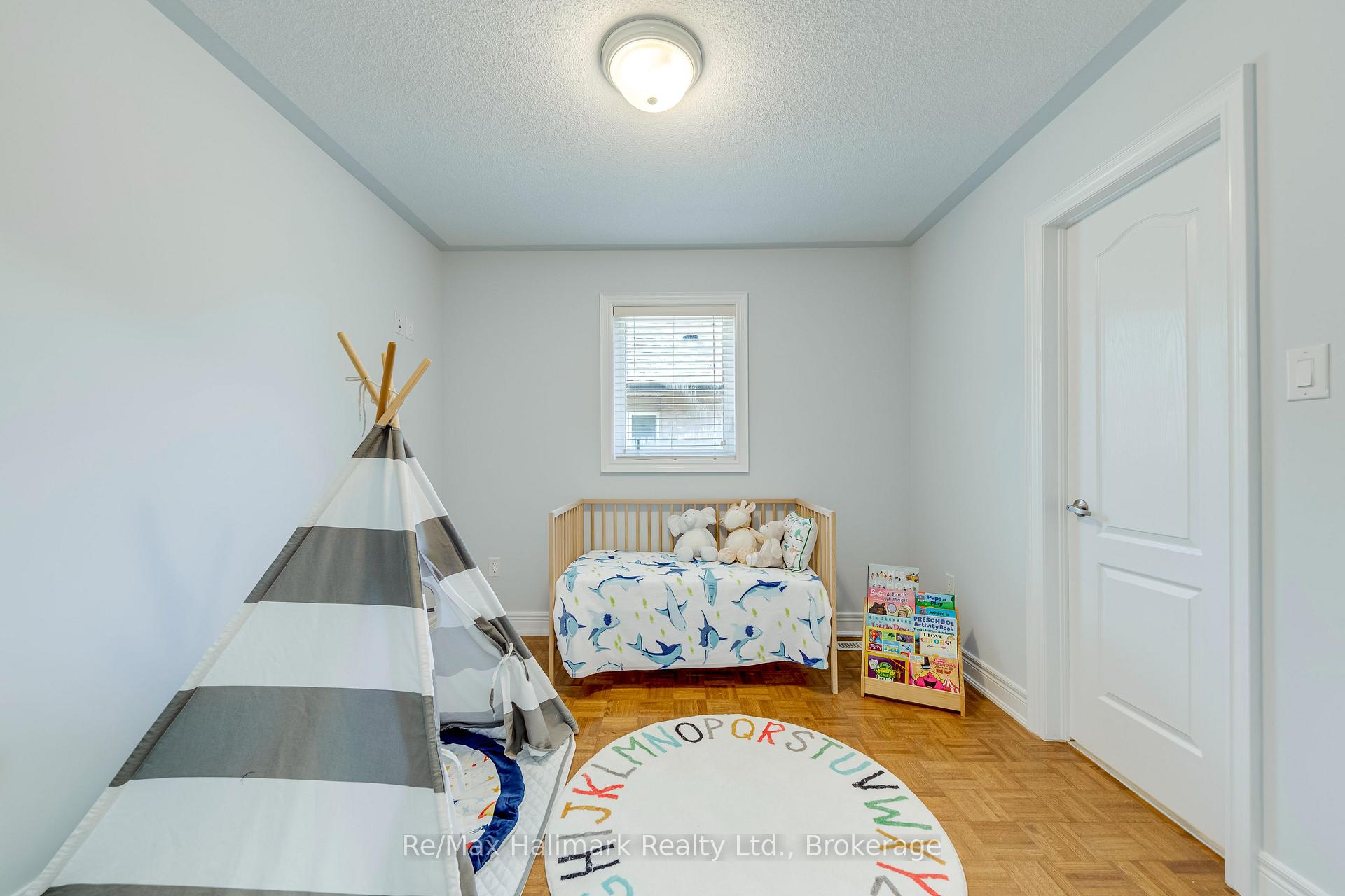 Photo 39 of 2241 Adirondak Trail, Oakville, Westmount — HOMEH