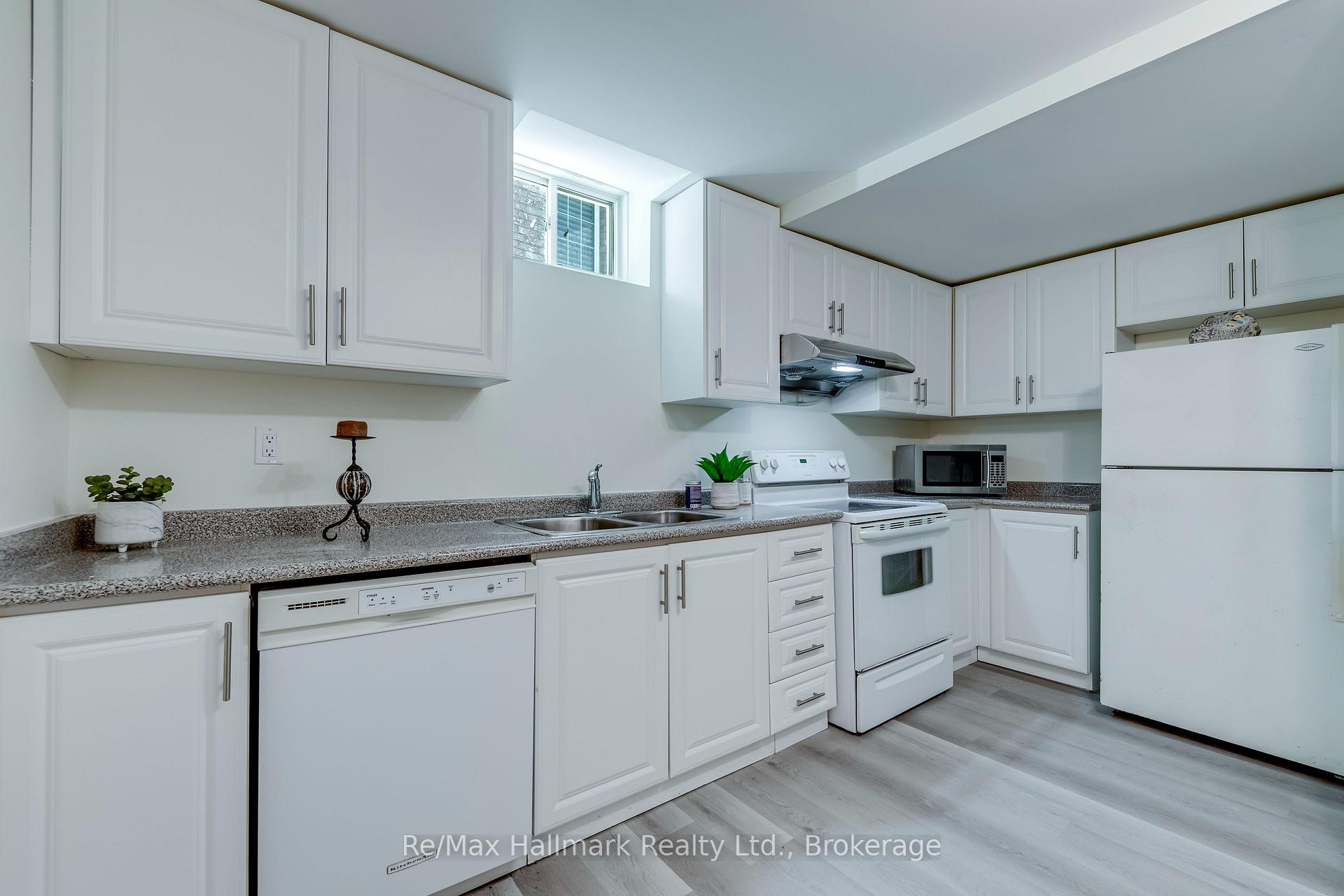 Photo 44 of 2241 Adirondak Trail, Oakville, Westmount — HOMEH
