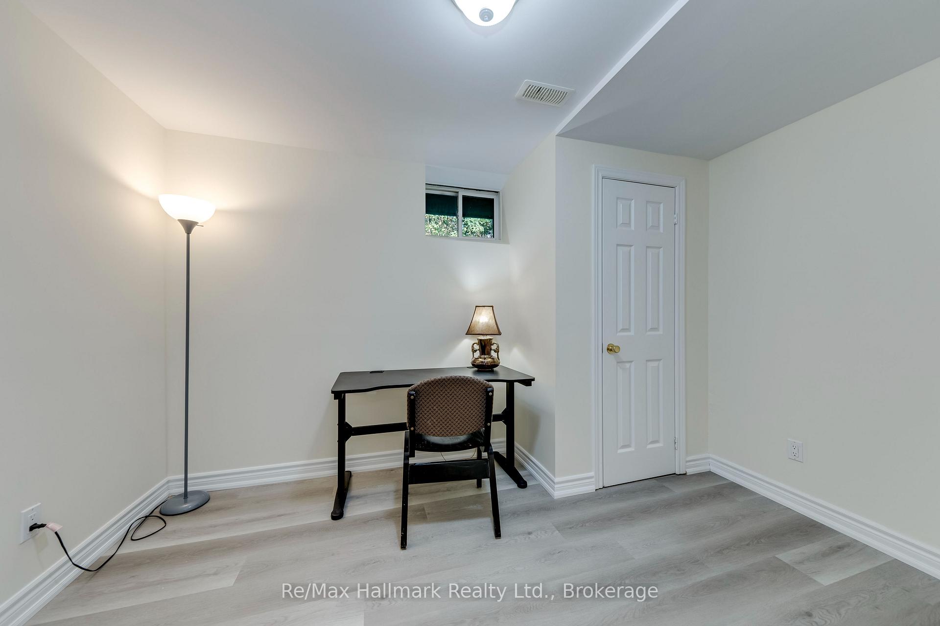 Photo 47 of 2241 Adirondak Trail, Oakville, Westmount — HOMEH