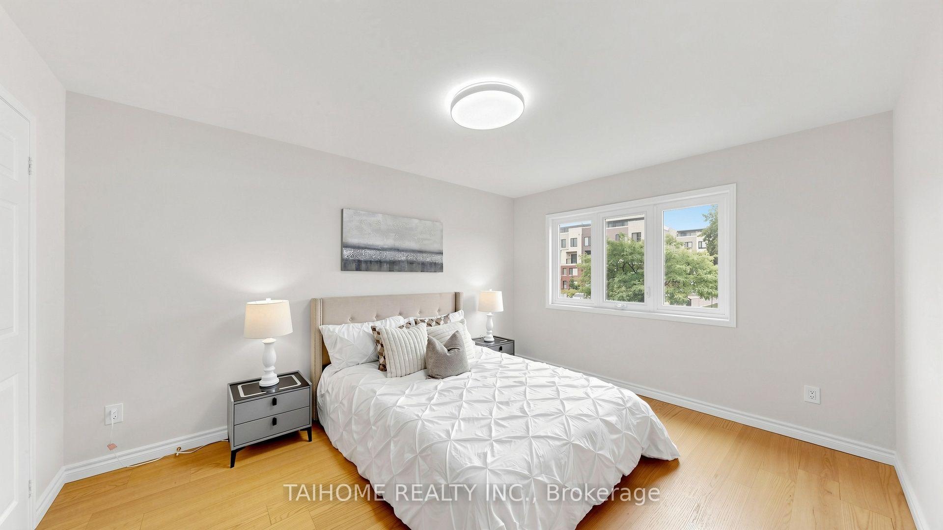 Photo 28 of 3573 Colonial Drive, Mississauga, Erin Mills — HOMEH