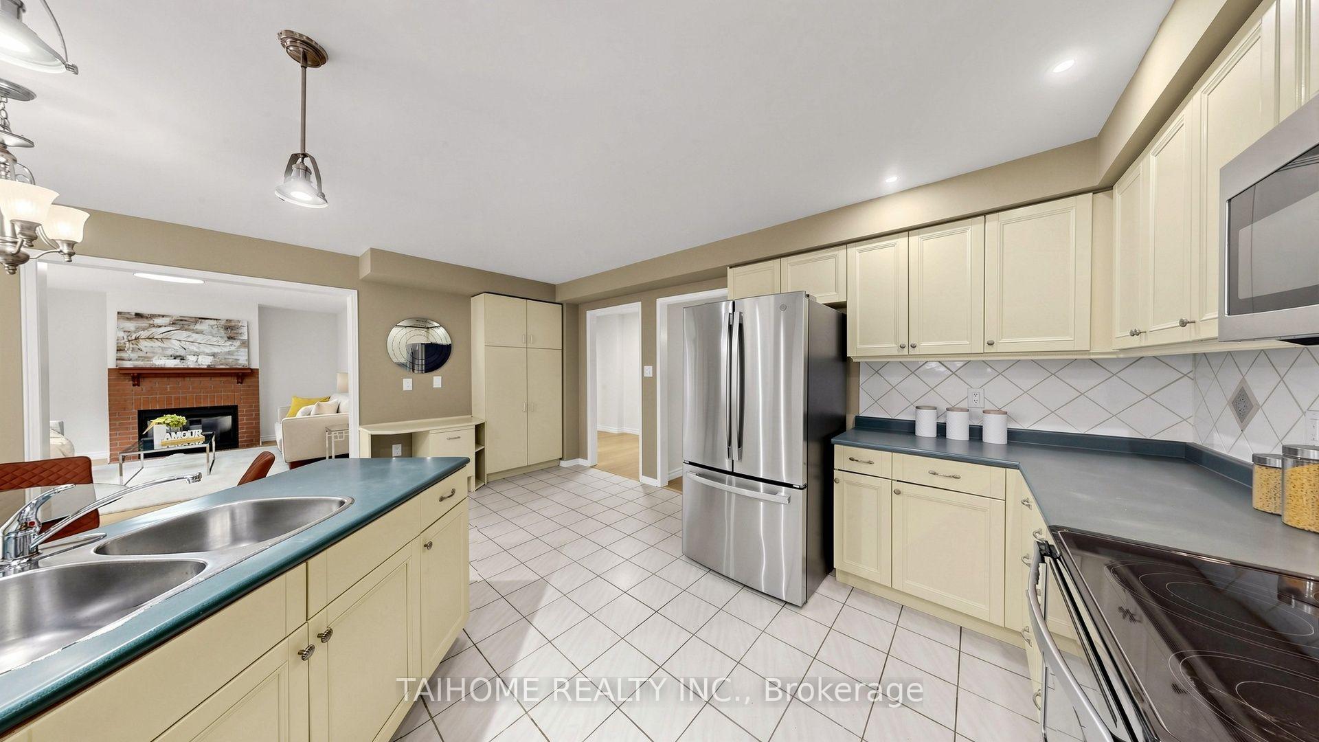 Photo 36 of 3573 Colonial Drive, Mississauga, Erin Mills — HOMEH