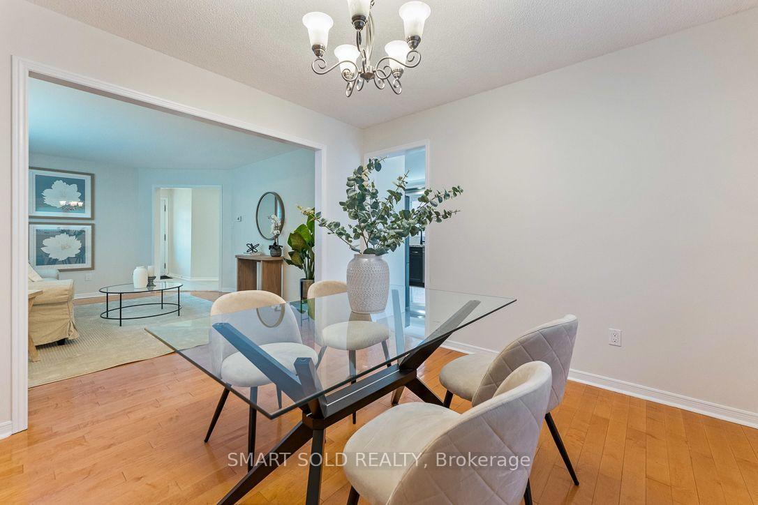 Photo 7 of 853 Apple Gate Court, Mississauga, Creditview — HOMEH