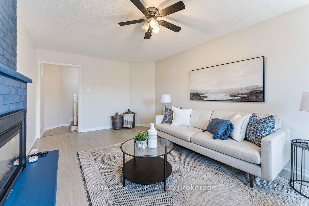 Photo 10 of 853 Apple Gate Court, Mississauga, Creditview — HOMEH