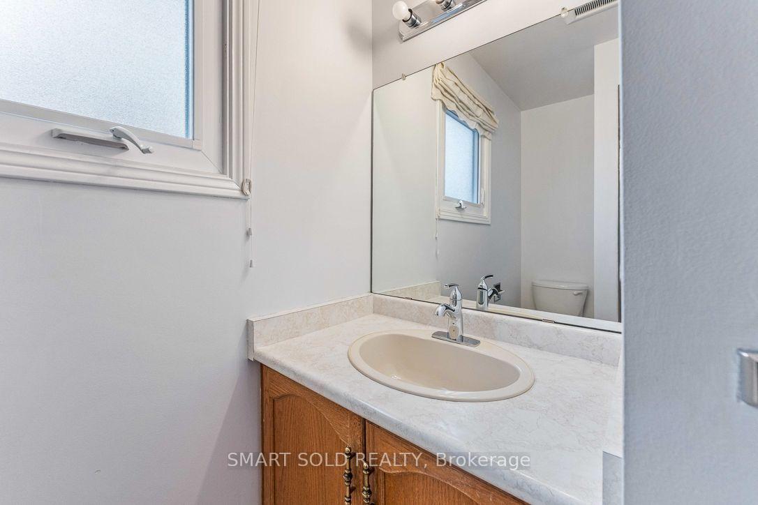 Photo 24 of 853 Apple Gate Court, Mississauga, Creditview — HOMEH