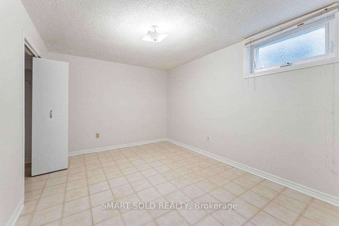 Photo 26 of 853 Apple Gate Court, Mississauga, Creditview — HOMEH