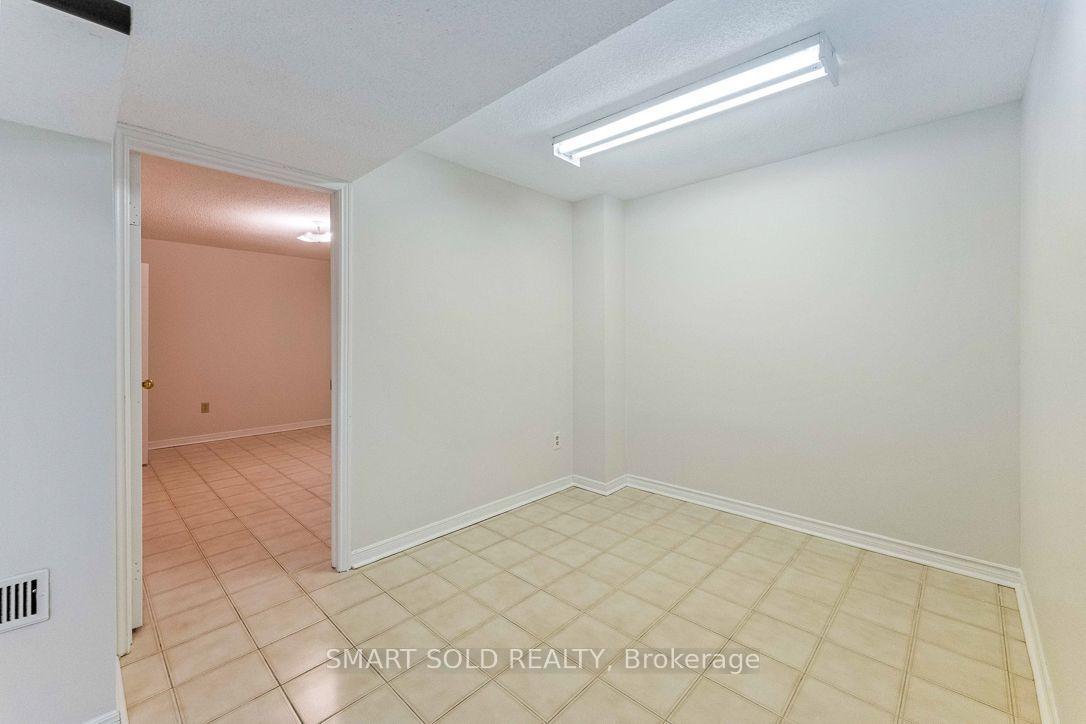 Photo 27 of 853 Apple Gate Court, Mississauga, Creditview — HOMEH