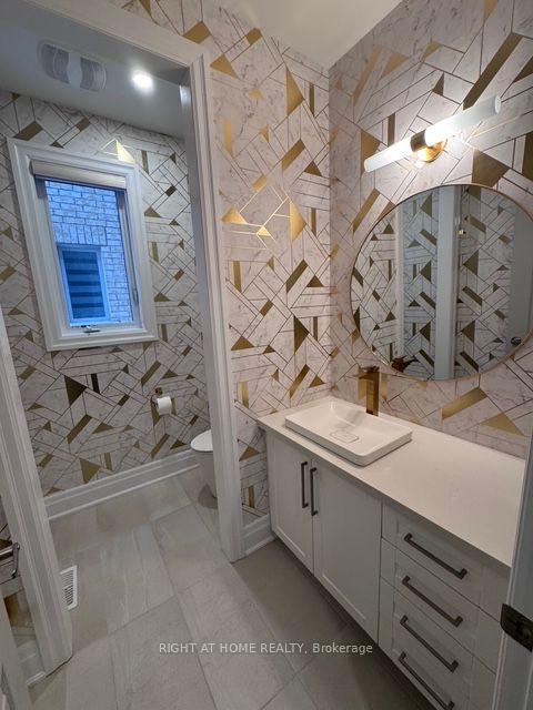 Photo 4 of 21 Casavant Court, Vaughan, Patterson — HOMEH