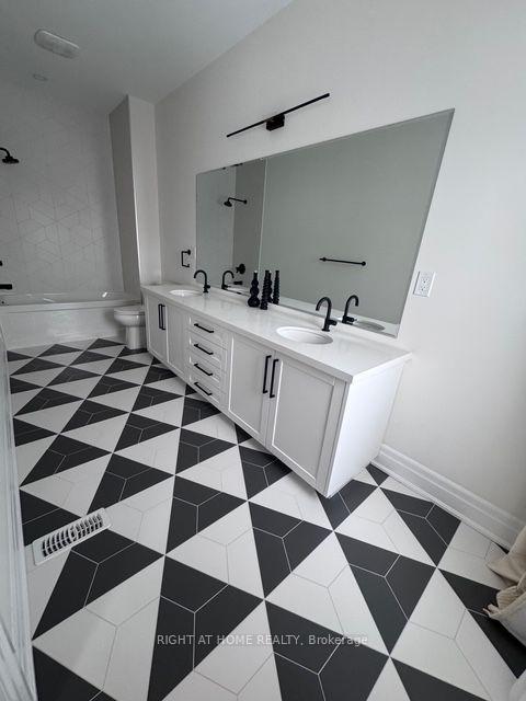 Photo 40 of 21 Casavant Court, Vaughan, Patterson — HOMEH