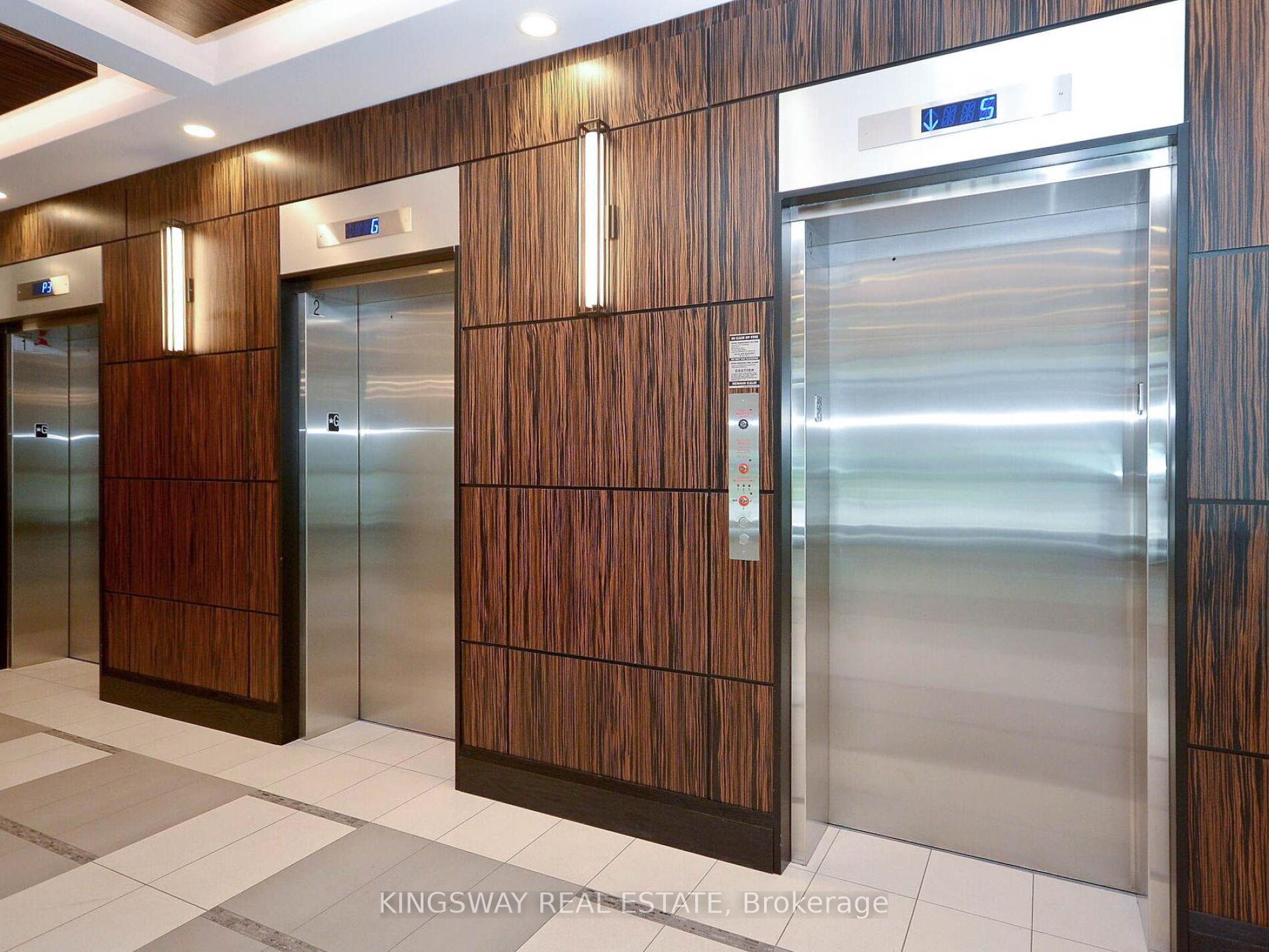 Photo 11 of Unit Ph 111, 349 Rathburn Road, Mississauga, City Centre — HOMEH