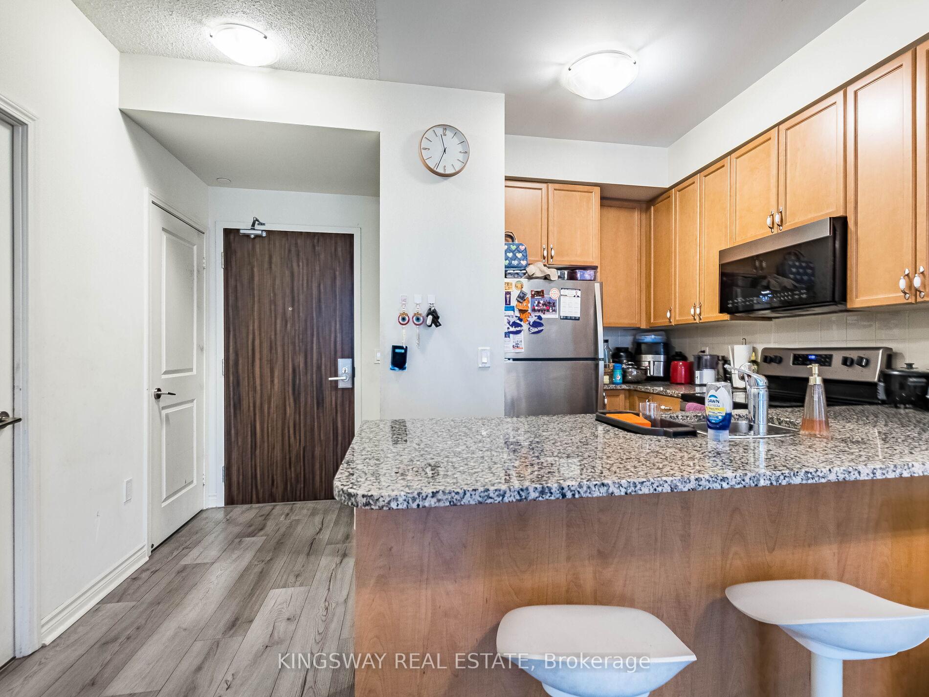 Photo 16 of Unit Ph 111, 349 Rathburn Road, Mississauga, City Centre — HOMEH