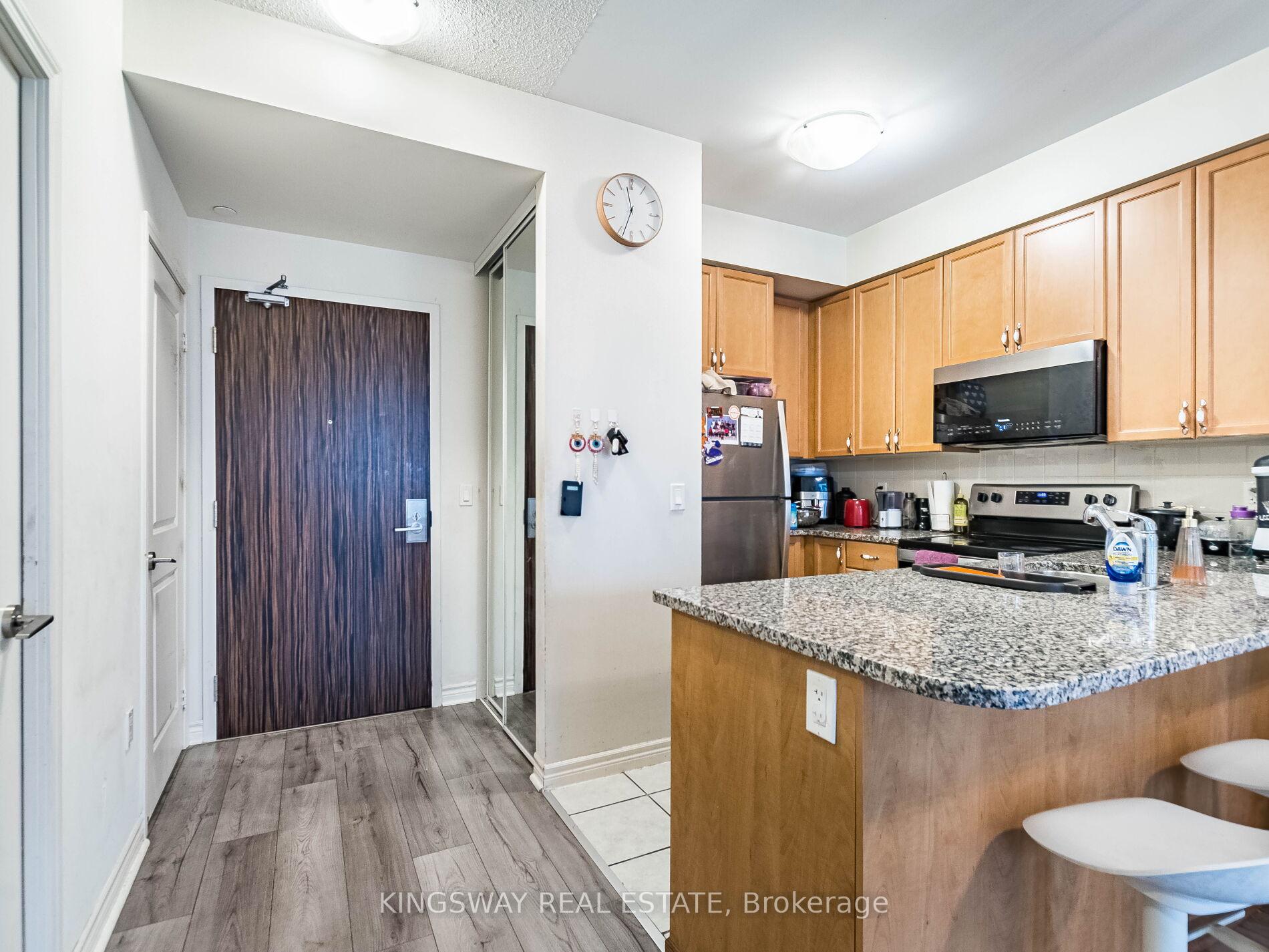 Photo 15 of Unit Ph 111, 349 Rathburn Road, Mississauga, City Centre — HOMEH