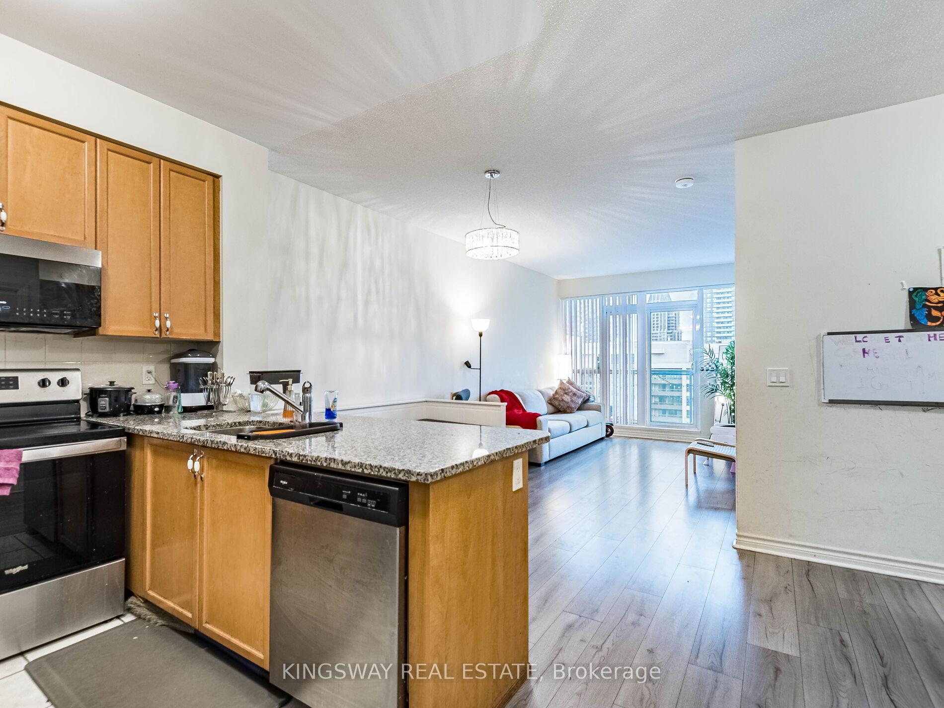 Photo 20 of Unit Ph 111, 349 Rathburn Road, Mississauga, City Centre — HOMEH