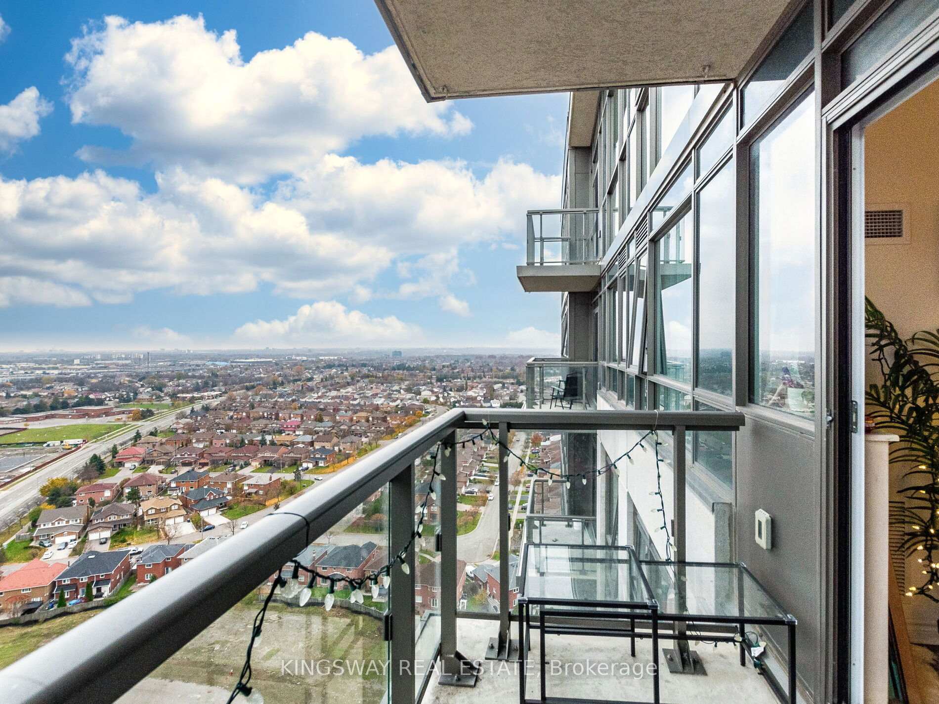 Photo 38 of Unit Ph 111, 349 Rathburn Road, Mississauga, City Centre — HOMEH