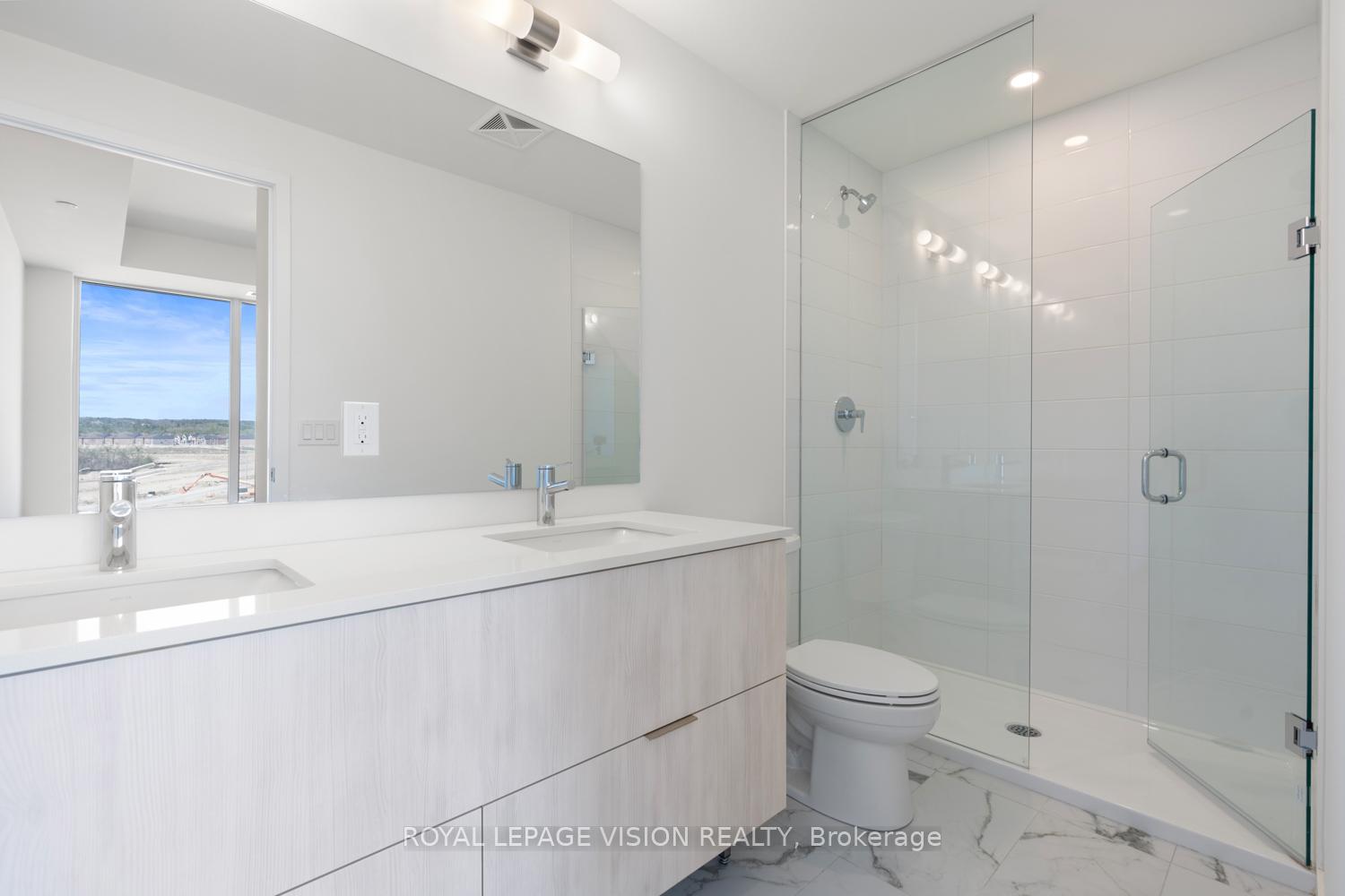 Photo 9 of Unit 625, 2 David Eyer Road, Richmond Hill, Rural Richmond Hill — HOMEH