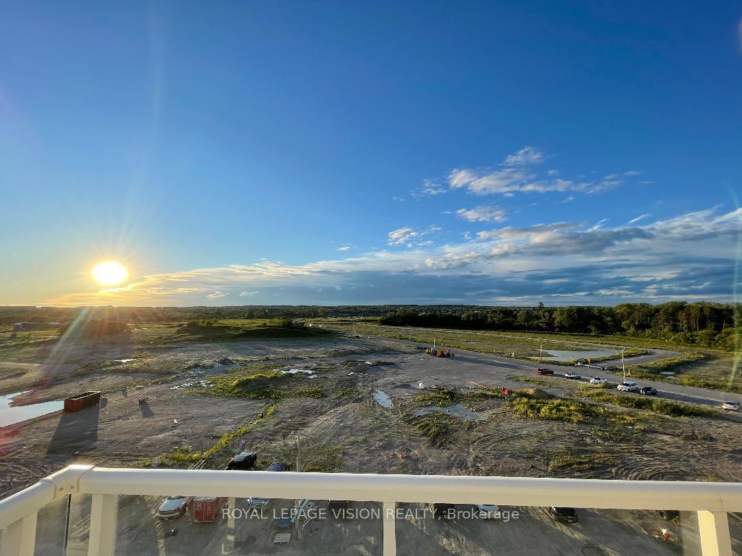 Photo 16 of Unit 625, 2 David Eyer Road, Richmond Hill, Rural Richmond Hill — HOMEH