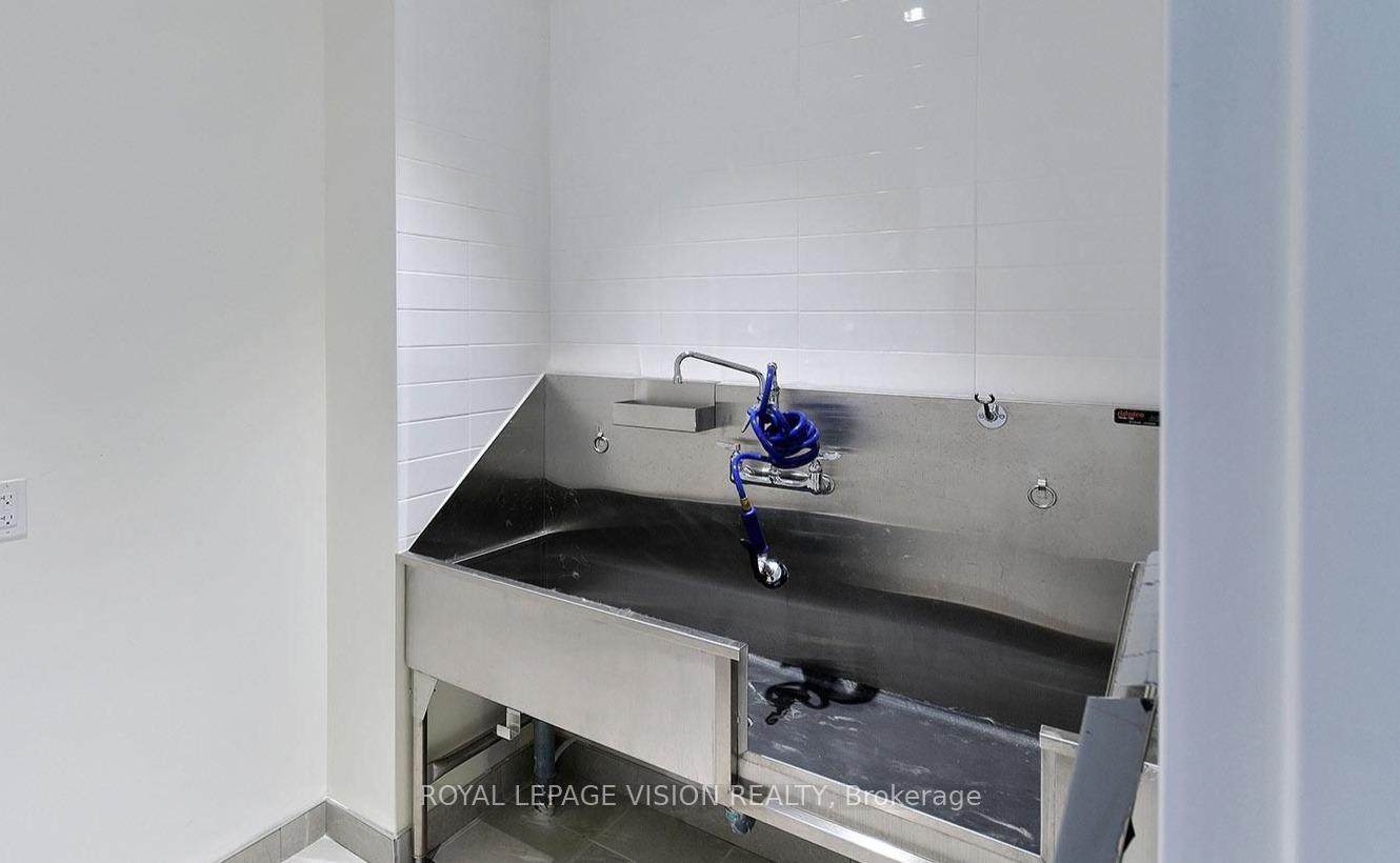 Photo 26 of Unit 625, 2 David Eyer Road, Richmond Hill, Rural Richmond Hill — HOMEH