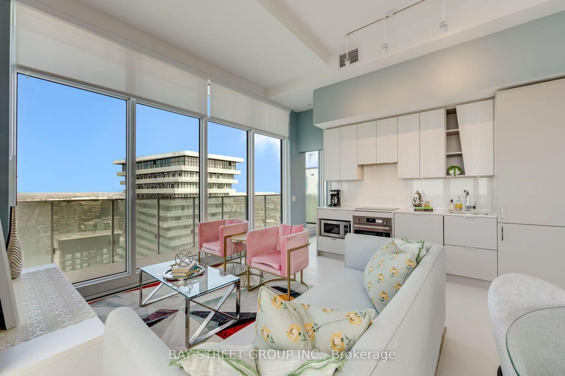Photo 3 of Unit 6013, 3883 Quartz Road, Mississauga, City Centre — HOMEH