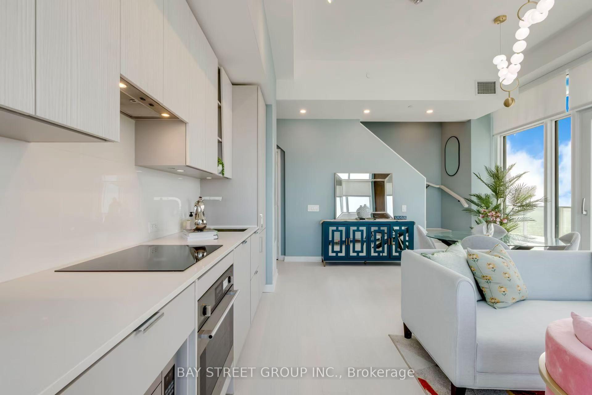 Photo 5 of Unit 6013, 3883 Quartz Road, Mississauga, City Centre — HOMEH