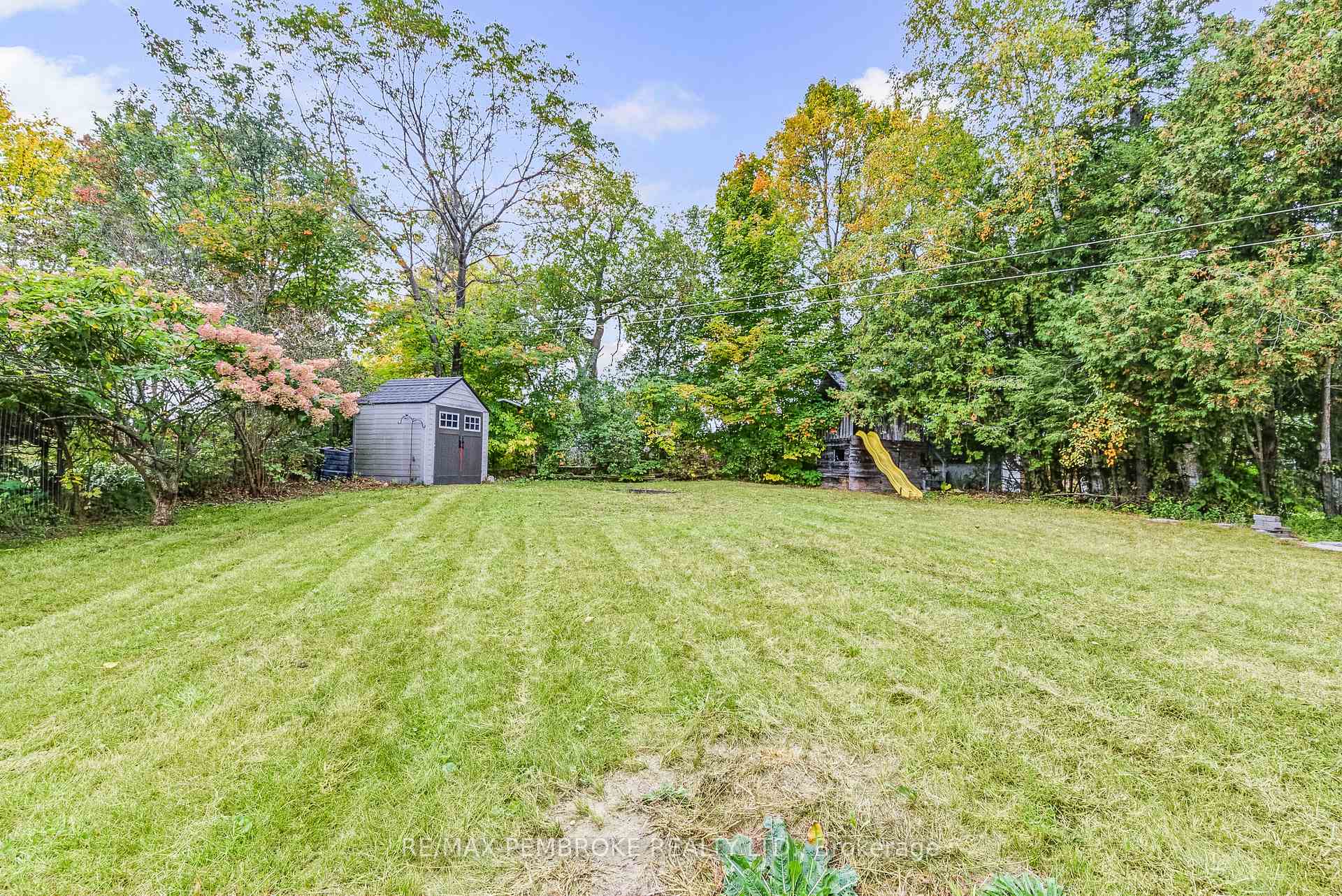 Photo 38 of 626 Hamilton Street W, Laurentian Valley, Laurentian Valley — HOMEH