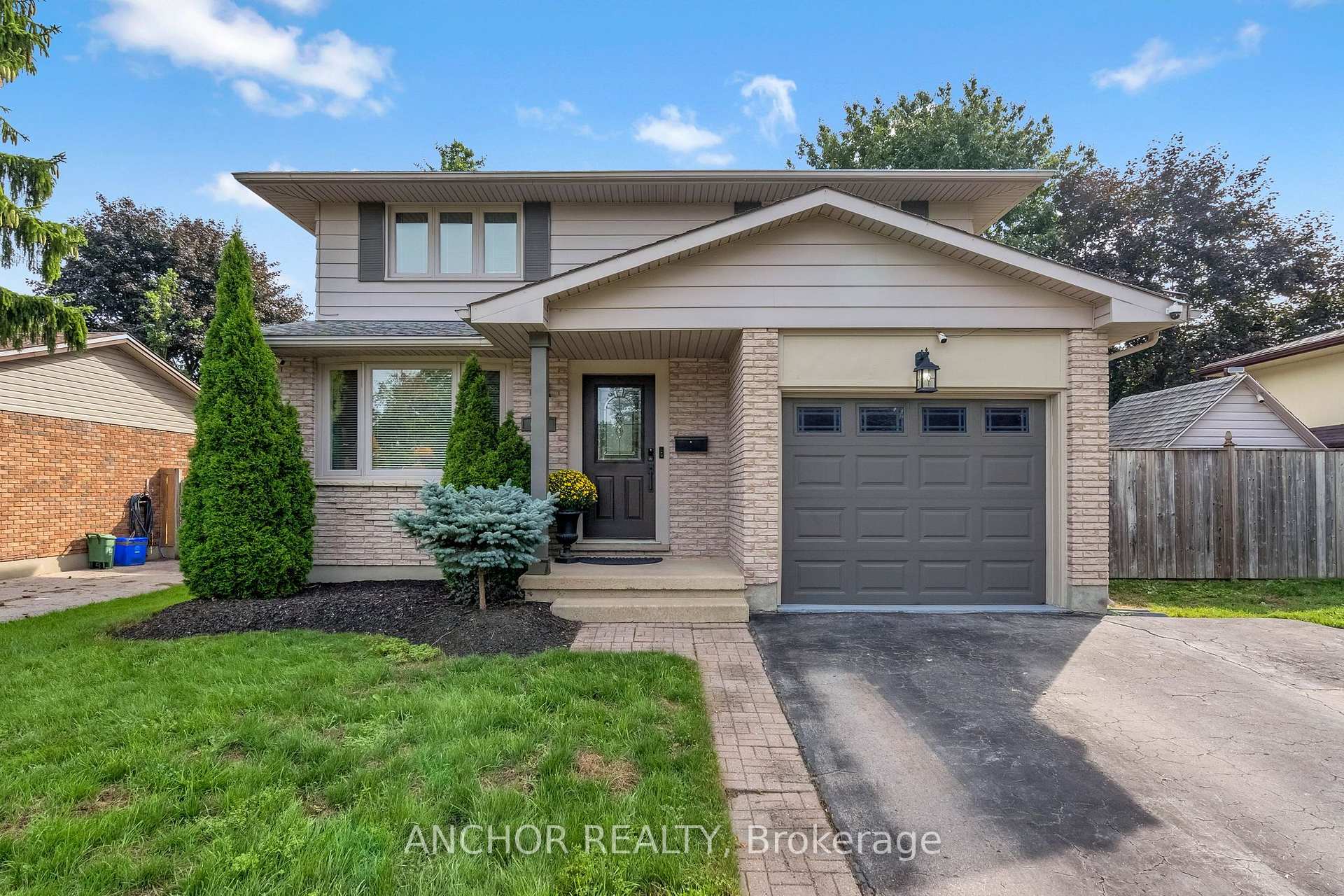 Photo of 684 Griffith Street