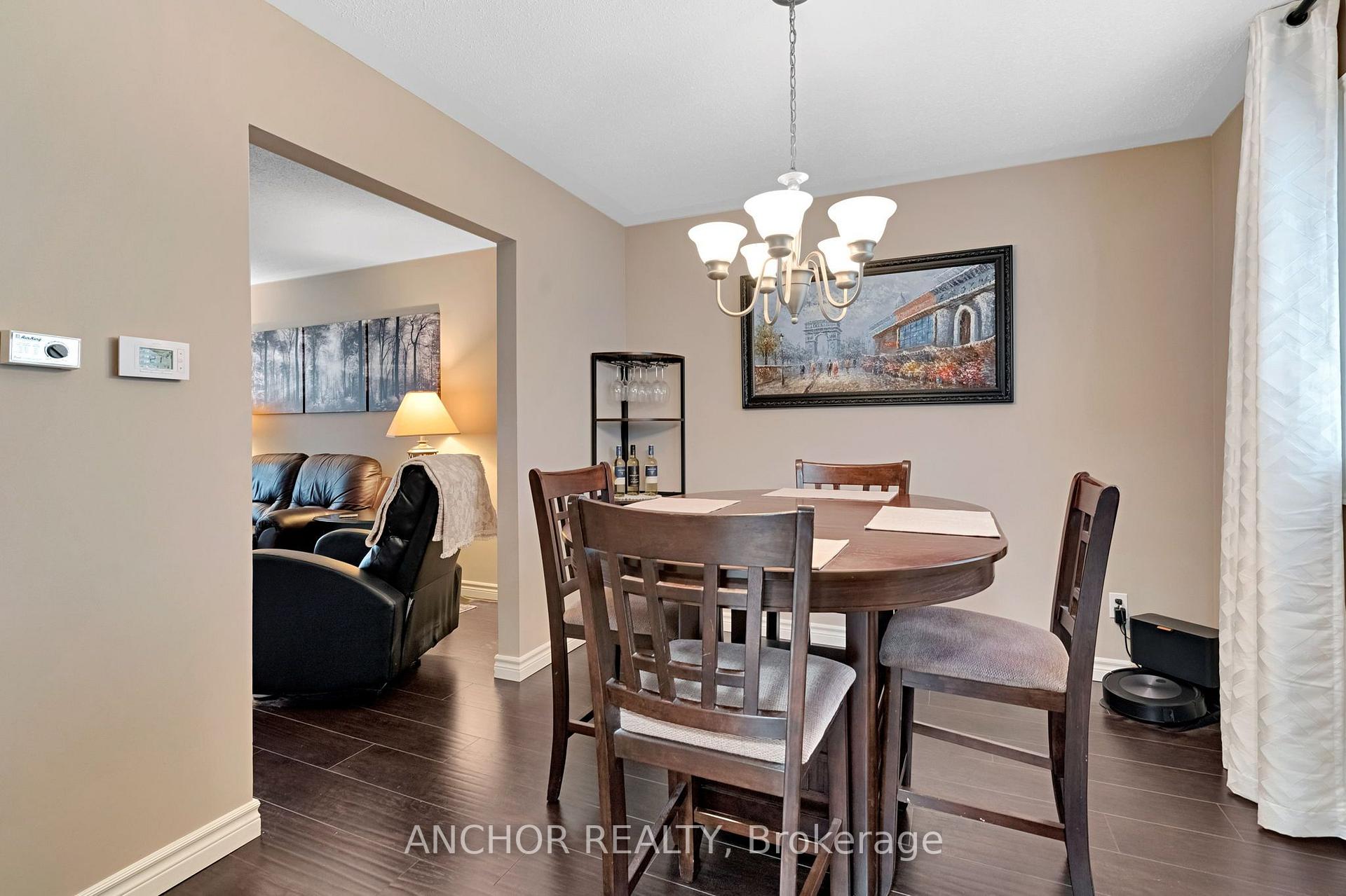Photo 7 of 684 Griffith Street, London, South K — HOMEH