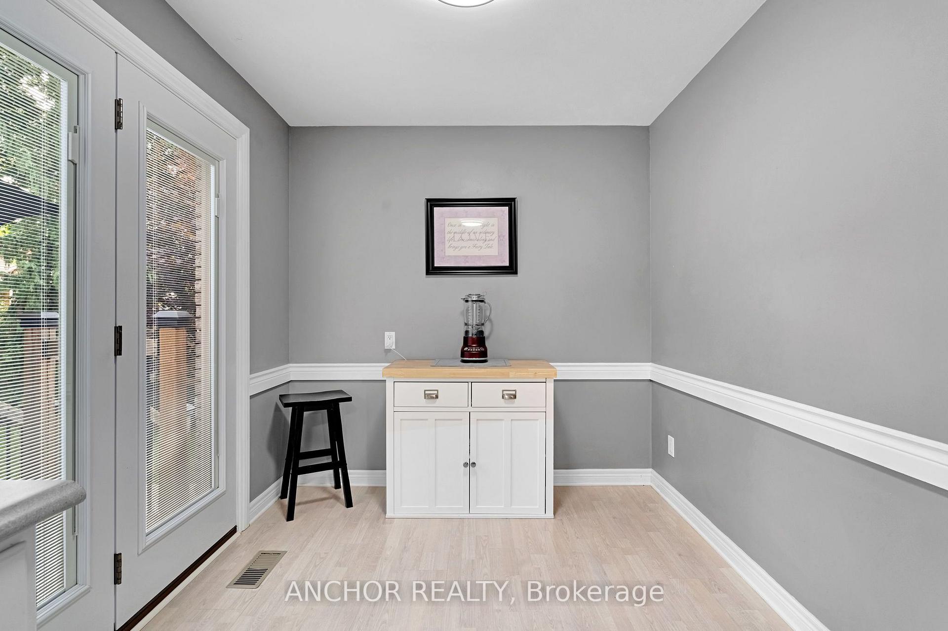 Photo 15 of 684 Griffith Street, London, South K — HOMEH