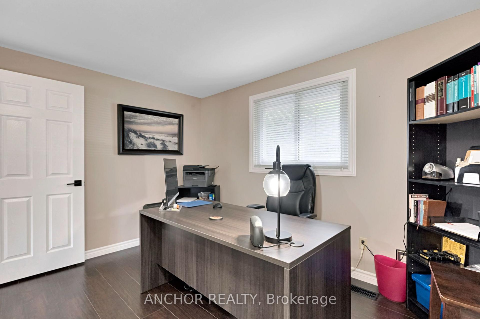 Photo 22 of 684 Griffith Street, London, South K — HOMEH