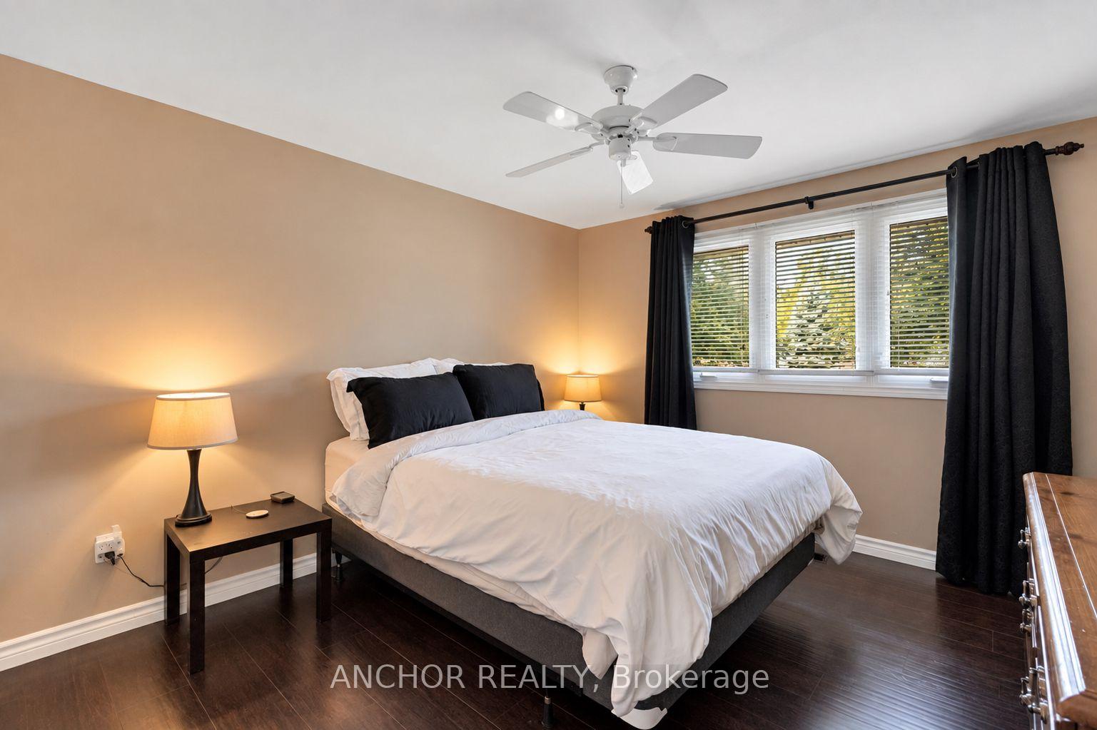 Photo 27 of 684 Griffith Street, London, South K — HOMEH