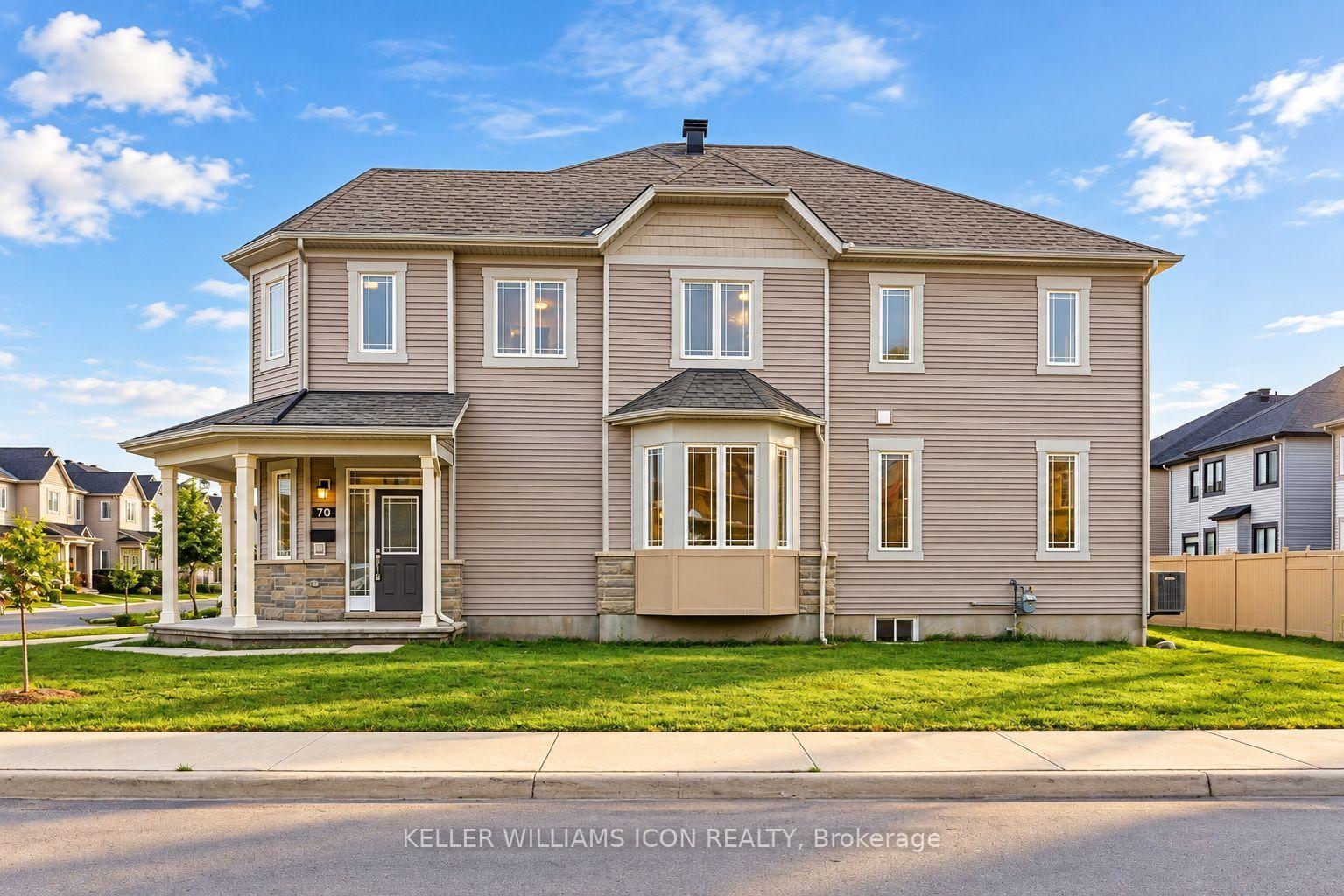 Photo 4 of 70 Mesa Drive, Ottawa, Barrhaven - Half Moon Bay — HOMEH