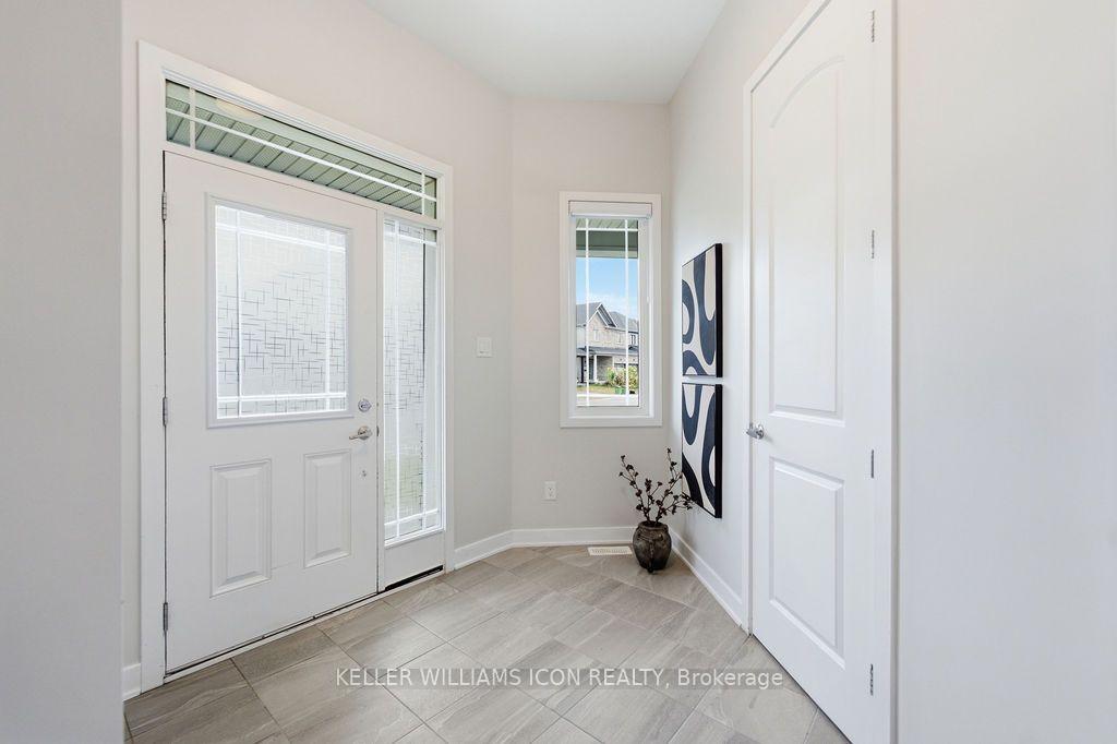 Photo 6 of 70 Mesa Drive, Ottawa, Barrhaven - Half Moon Bay — HOMEH