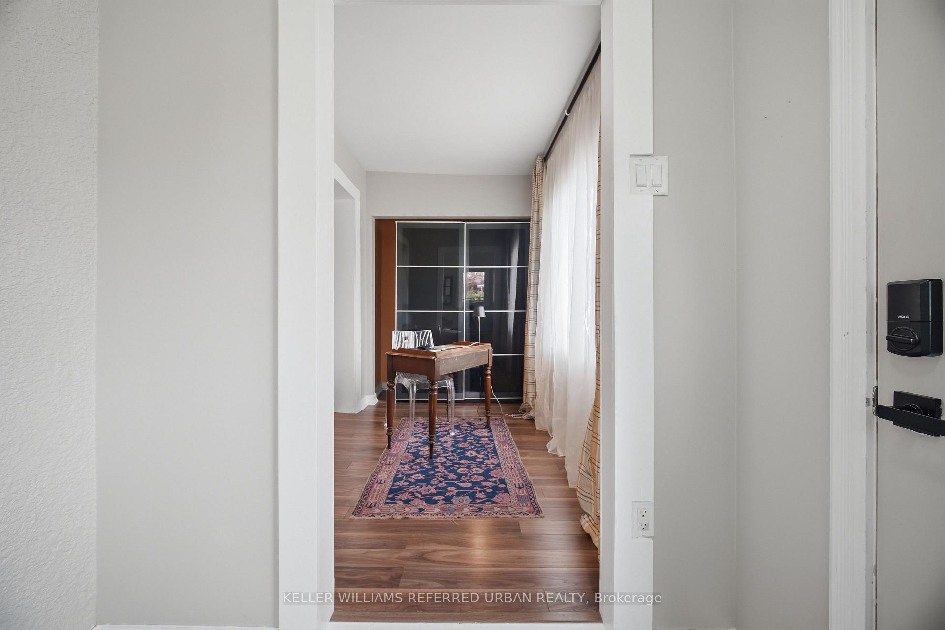 Photo 3 of 53 Bowie Avenue, North York, Briar Hill-Belgravia — HOMEH