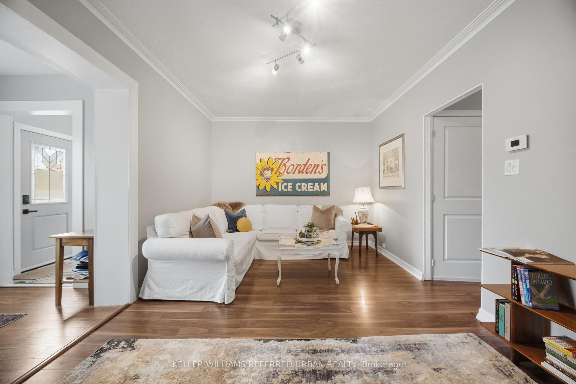 Photo 7 of 53 Bowie Avenue, North York, Briar Hill-Belgravia — HOMEH