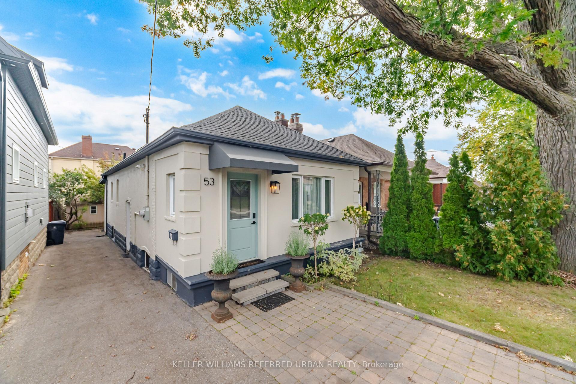Photo 34 of 53 Bowie Avenue, North York, Briar Hill-Belgravia — HOMEH