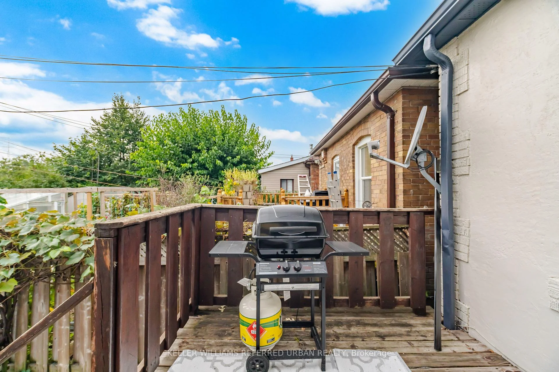 Photo 40 of 53 Bowie Avenue, North York, Briar Hill-Belgravia — HOMEH
