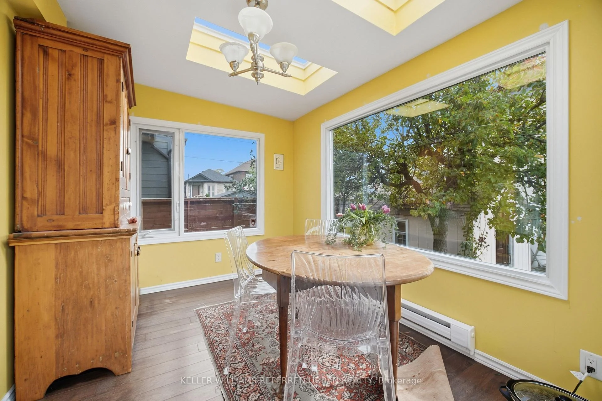 Photo 51 of 53 Bowie Avenue, North York, Briar Hill-Belgravia — HOMEH