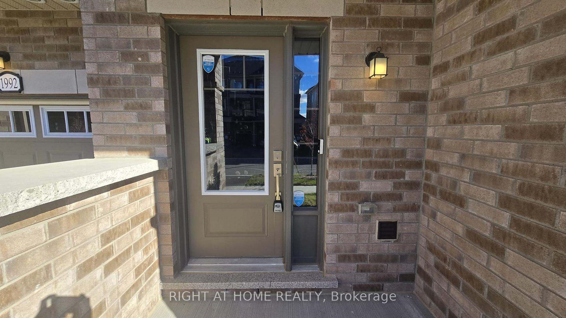 Photo 2 of 1992 Cameron Lott Crescent, Oshawa, Kedron — HOMEH