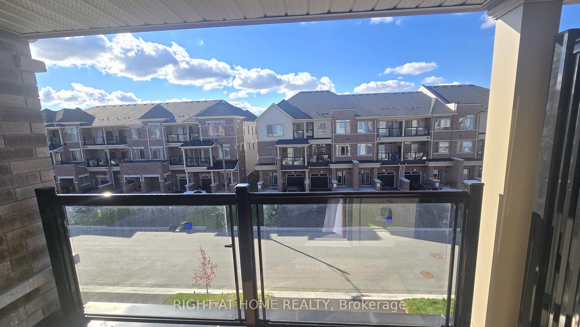 Photo 15 of 1992 Cameron Lott Crescent, Oshawa, Kedron — HOMEH