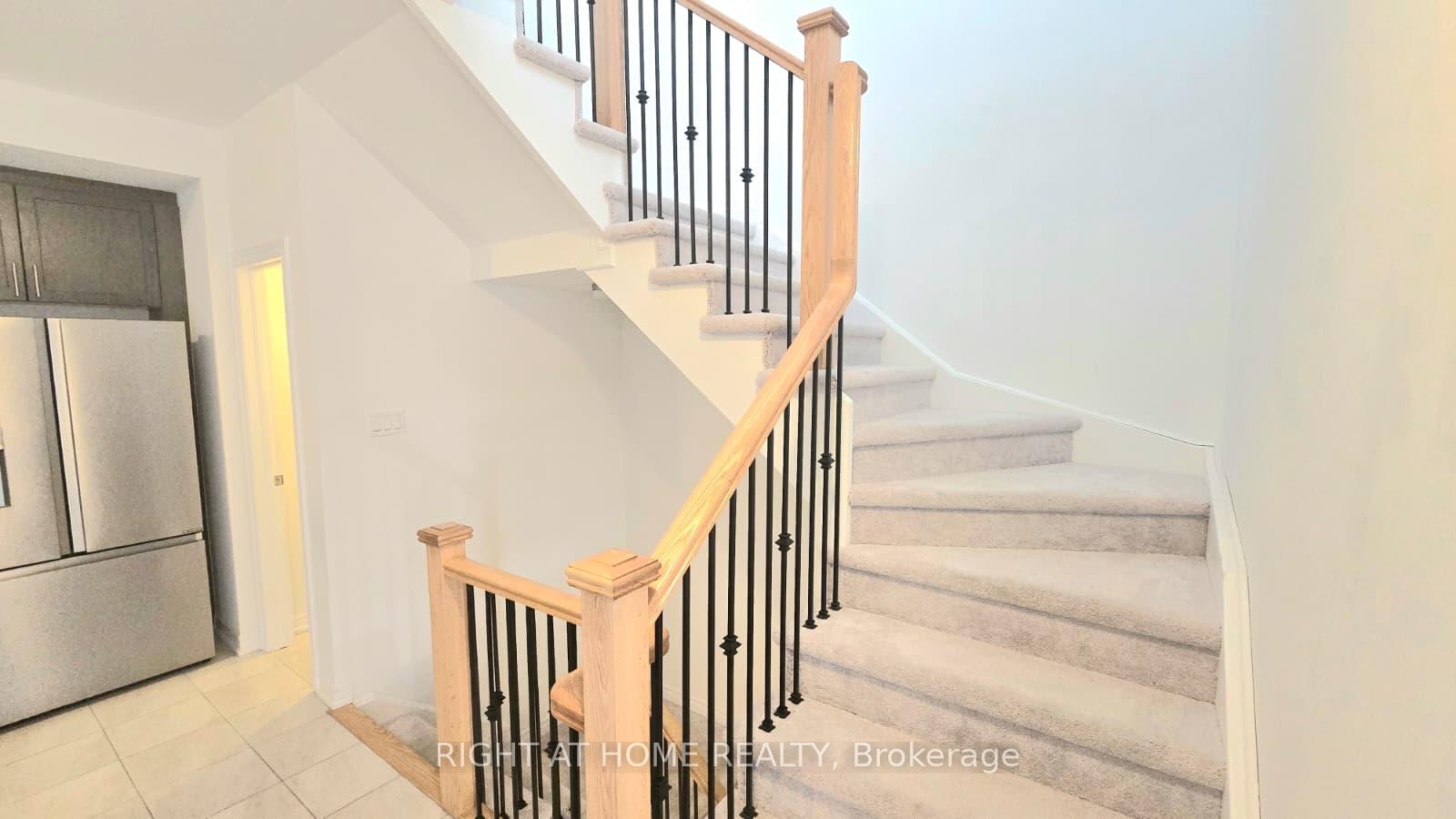 Photo 18 of 1992 Cameron Lott Crescent, Oshawa, Kedron — HOMEH
