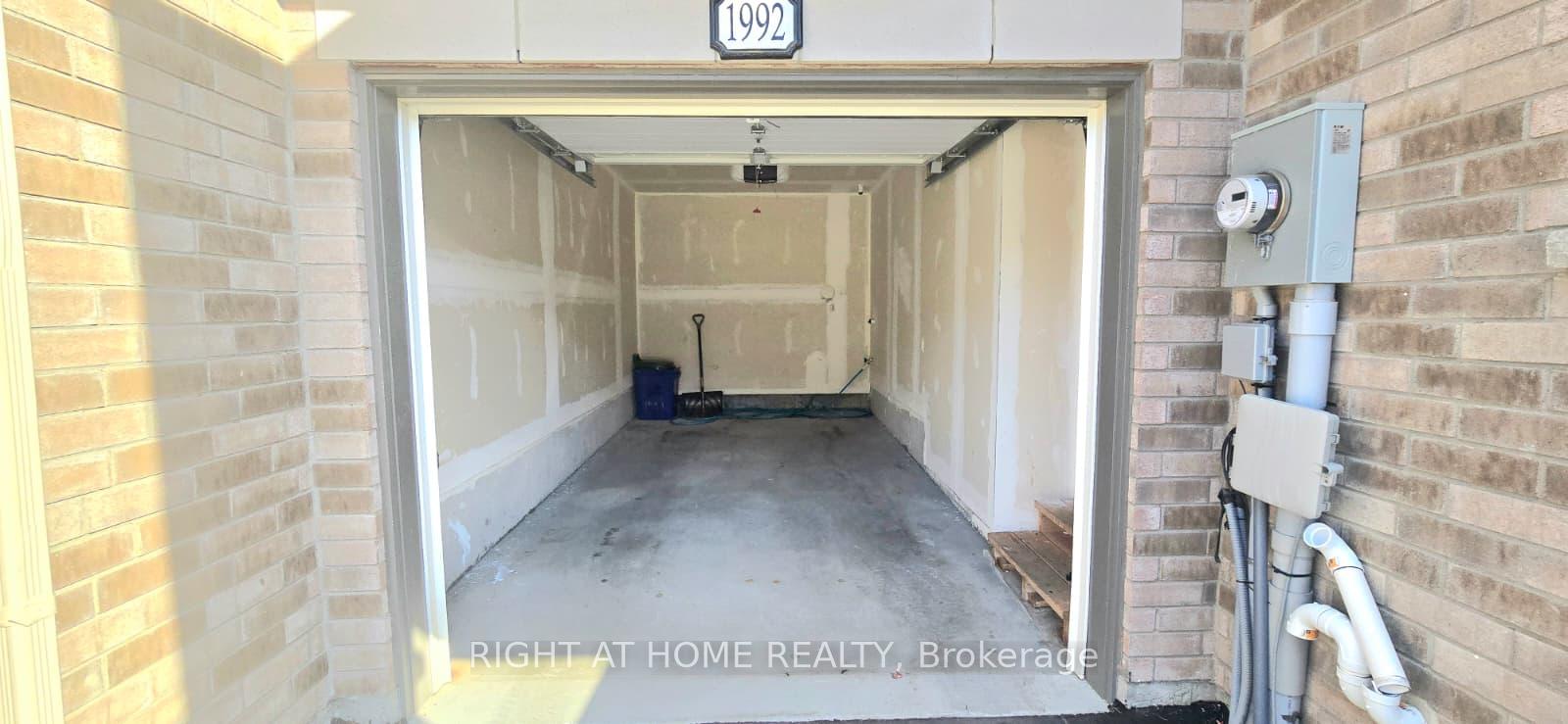 Photo 33 of 1992 Cameron Lott Crescent, Oshawa, Kedron — HOMEH