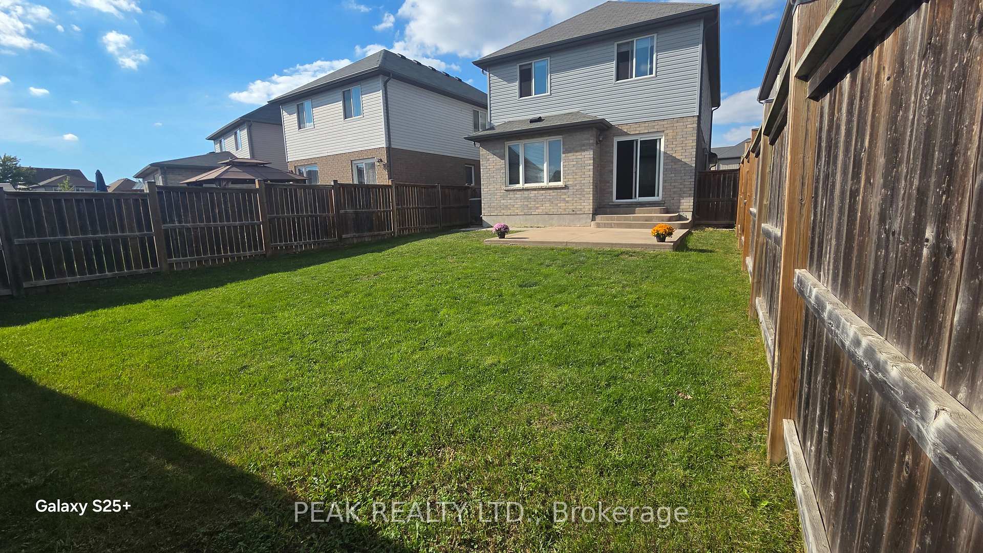 Photo 27 of 731 Guiness Way, London, North D — HOMEH