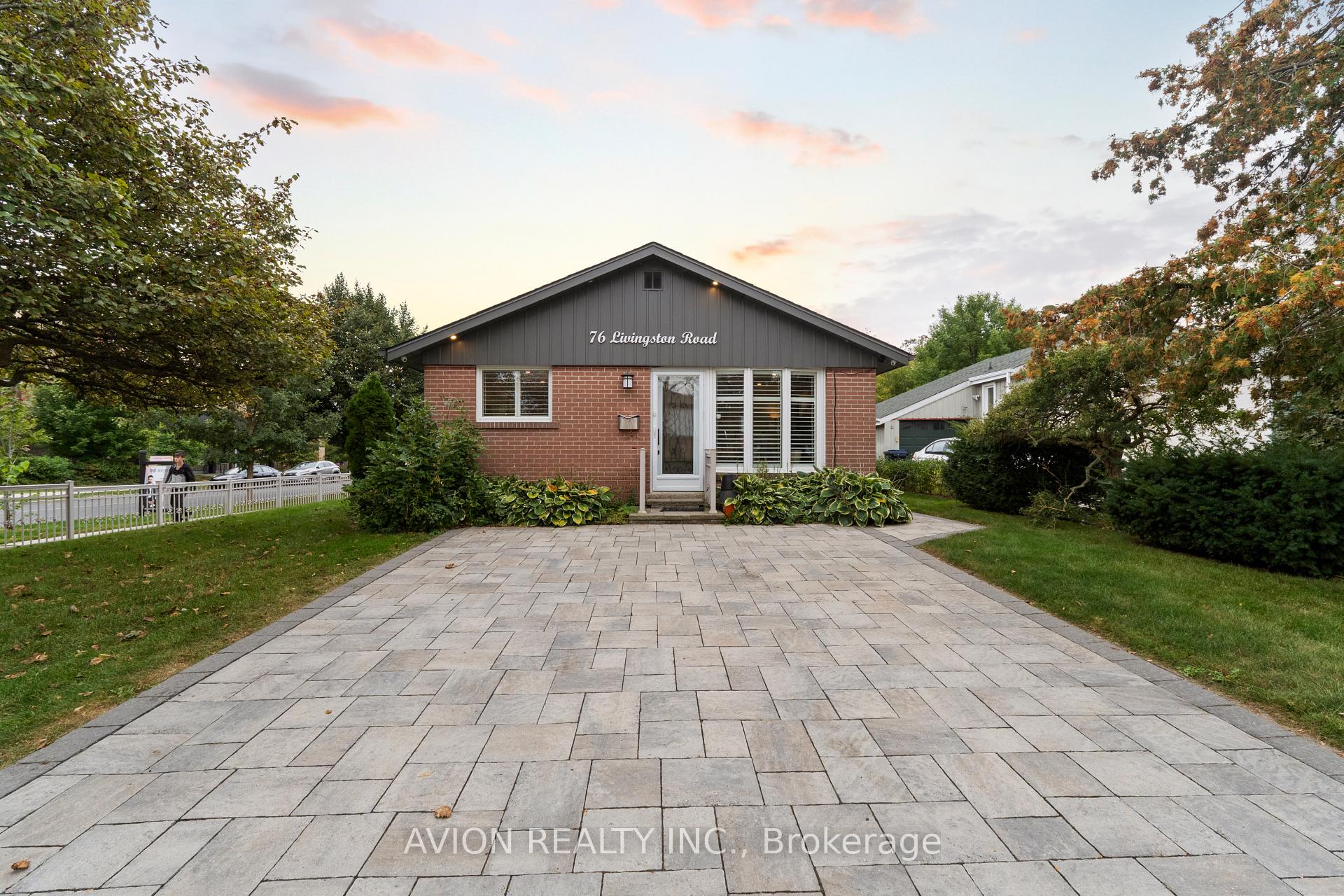 Photo 4 of 76 Livingston Road, Scarborough, Guildwood — HOMEH
