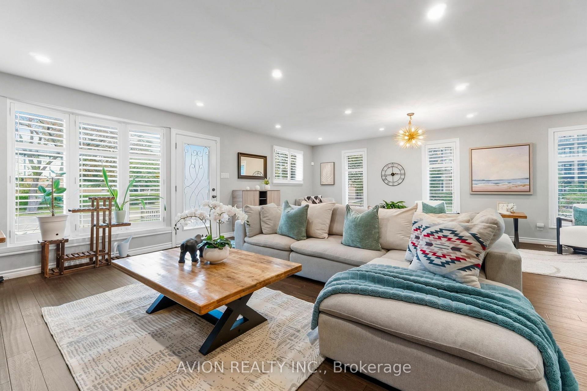 Photo 15 of 76 Livingston Road, Scarborough, Guildwood — HOMEH