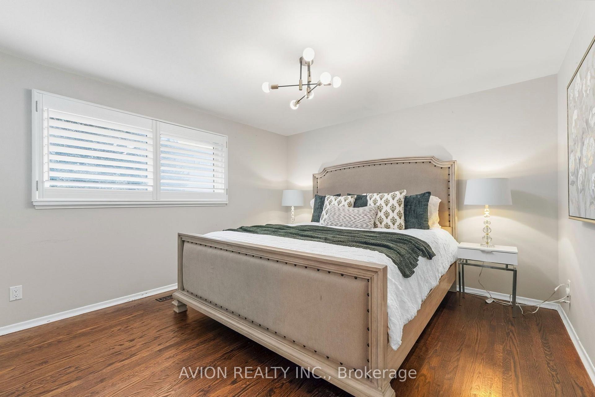 Photo 21 of 76 Livingston Road, Scarborough, Guildwood — HOMEH