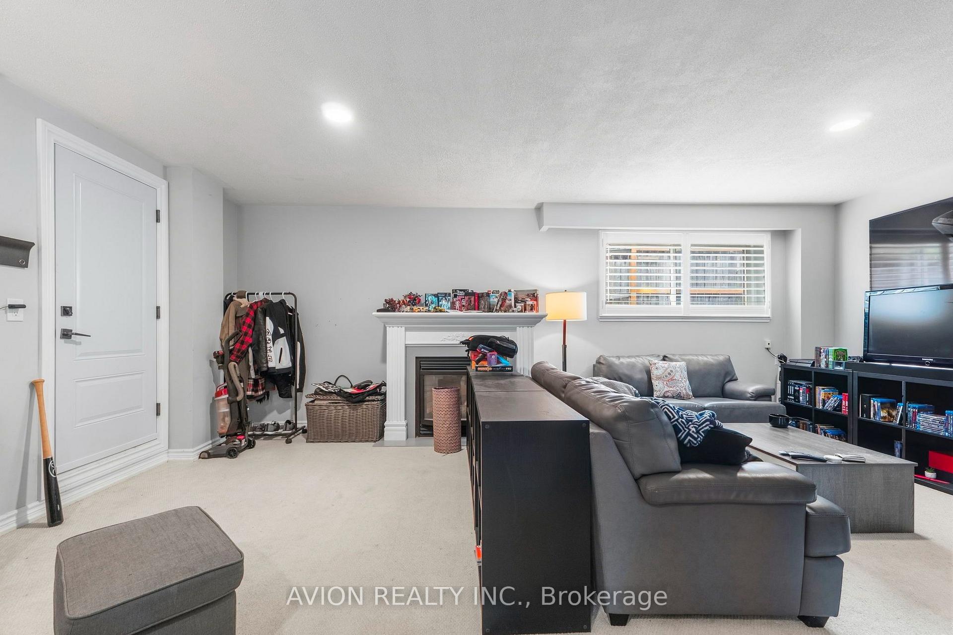 Photo 27 of 76 Livingston Road, Scarborough, Guildwood — HOMEH