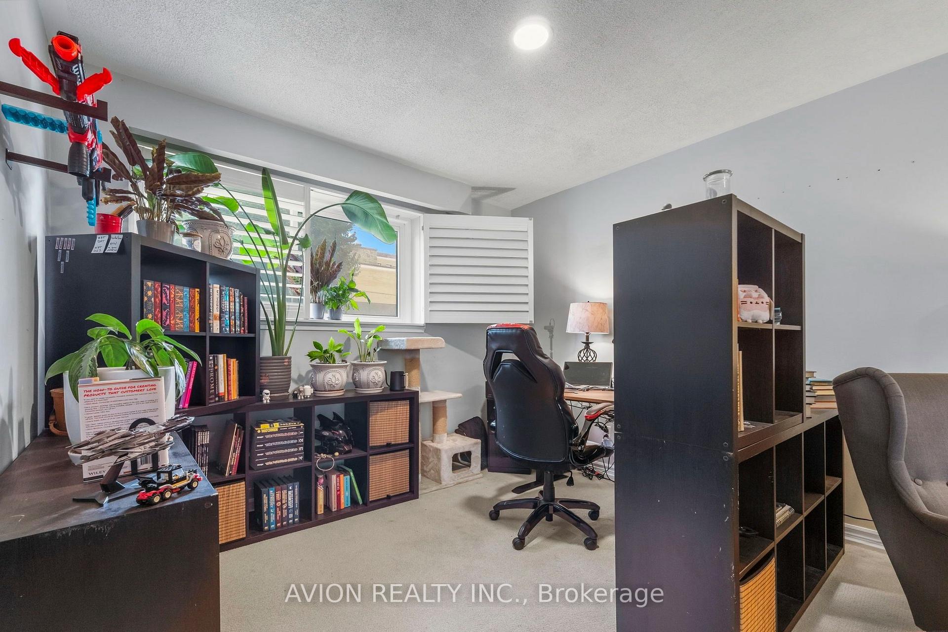 Photo 29 of 76 Livingston Road, Scarborough, Guildwood — HOMEH