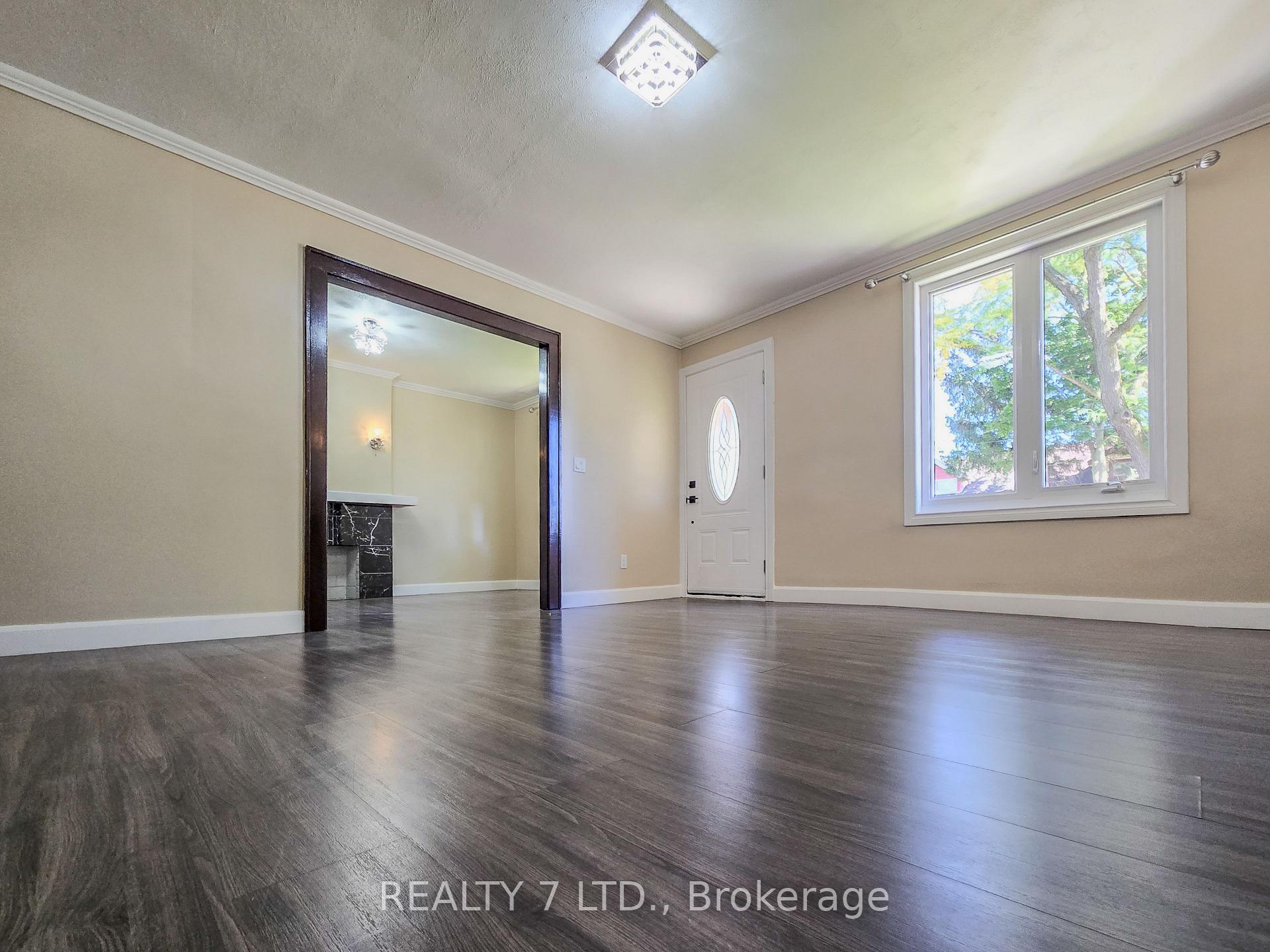 Photo 9 of 1083 Campbell Avenue, Windsor, Windsor University District — HOMEH