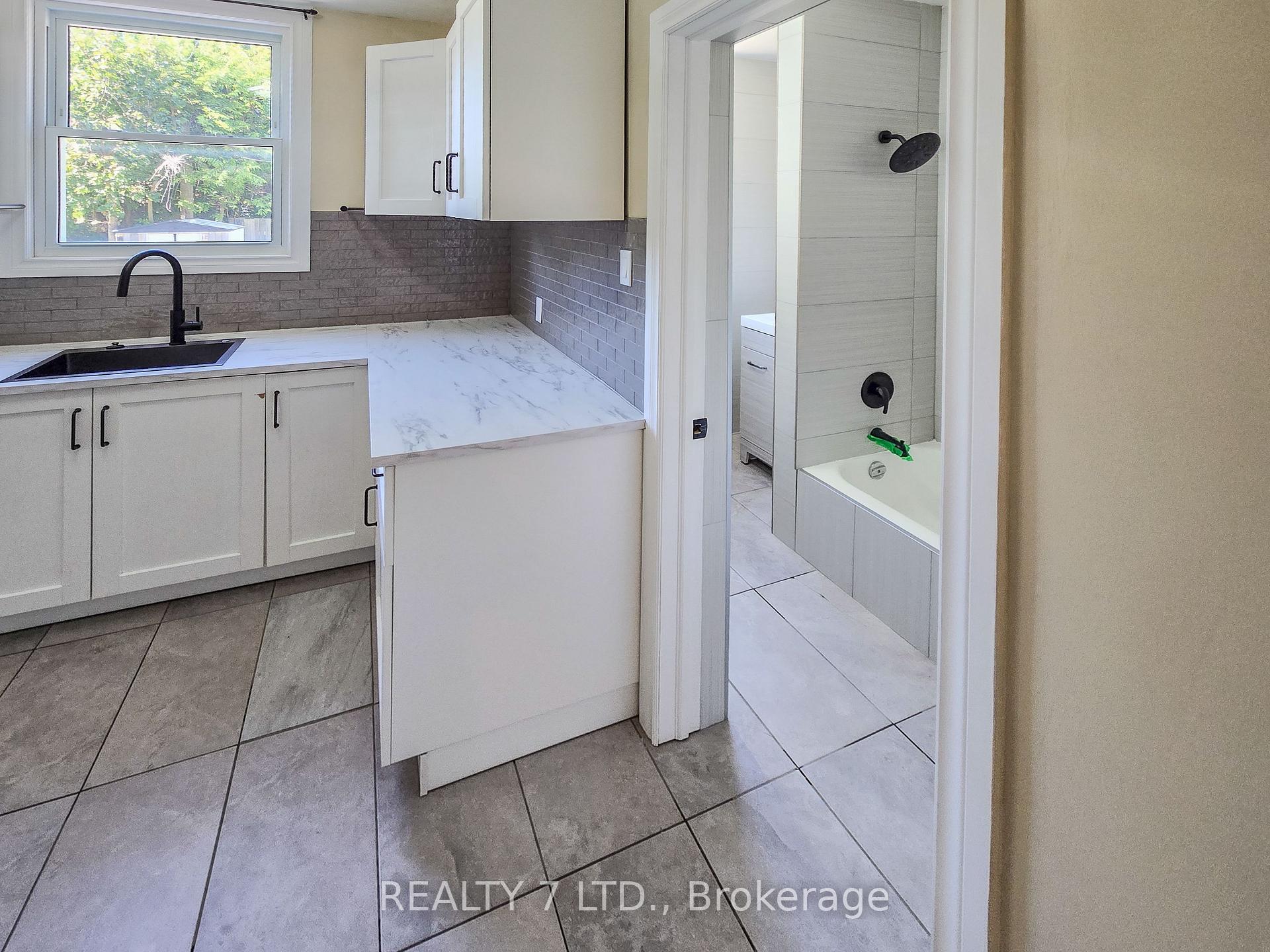 Photo 37 of 1083 Campbell Avenue, Windsor, Windsor University District — HOMEH
